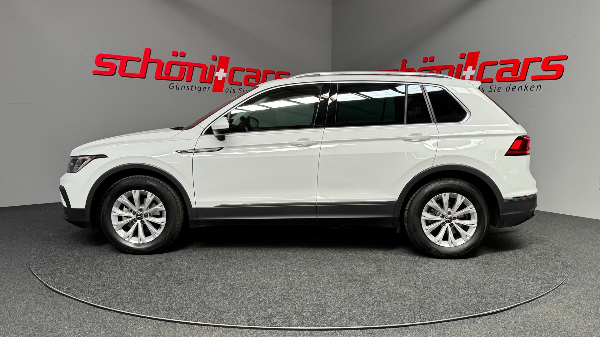VW Tiguan 1.5TSI Evo Life DSG-showroom-element-2