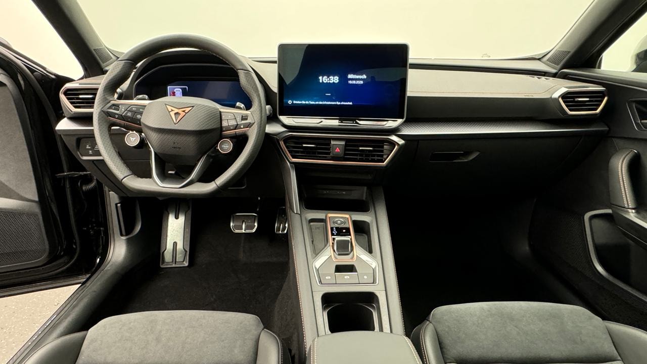 CUPRA Formentor 1.5 e-HYBRID pHEV VZ Black Edition-image-5