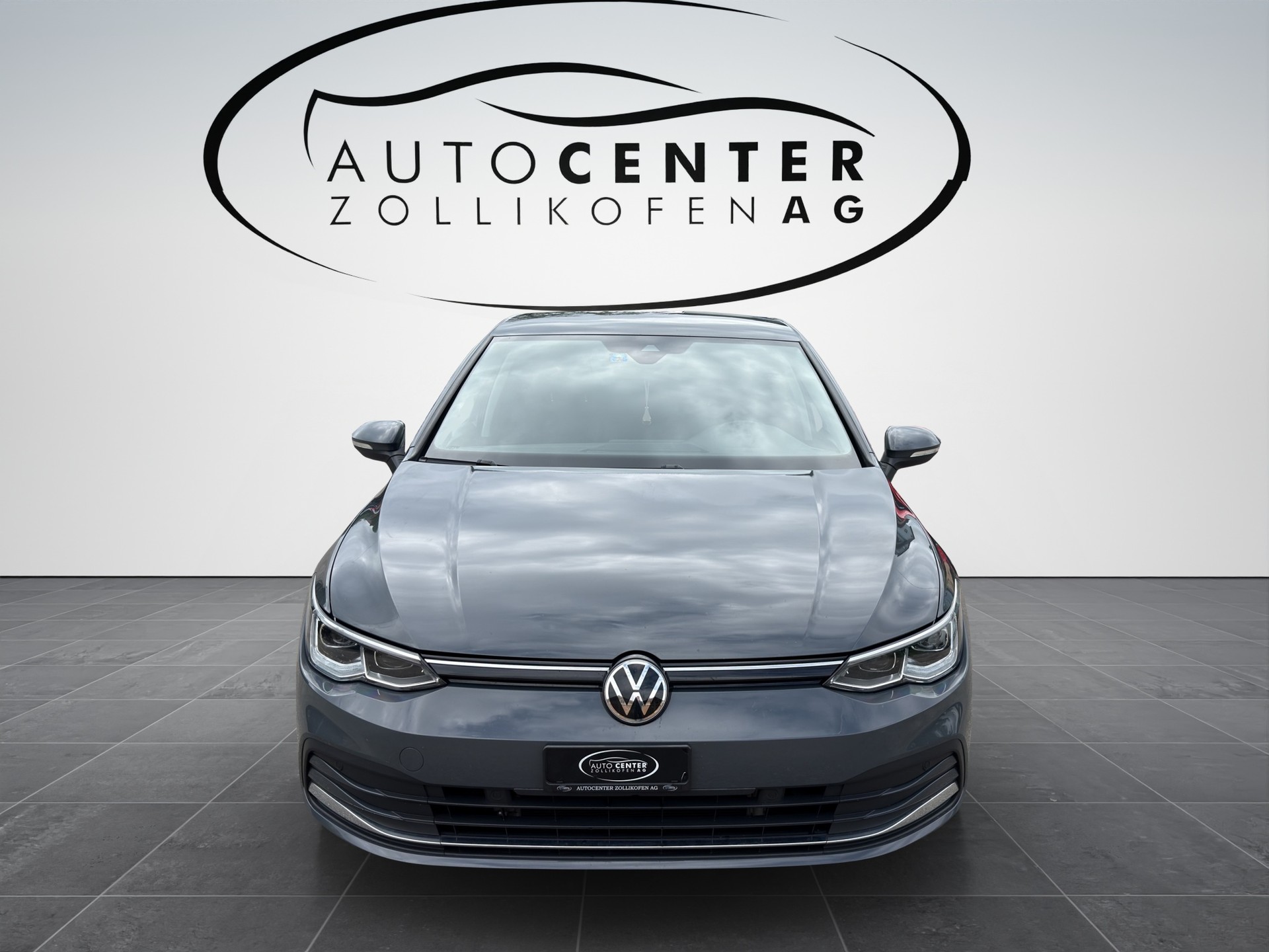 VW Golf 1.5 eTSI mHEV ACT First Edition DSG-showroom-element-1