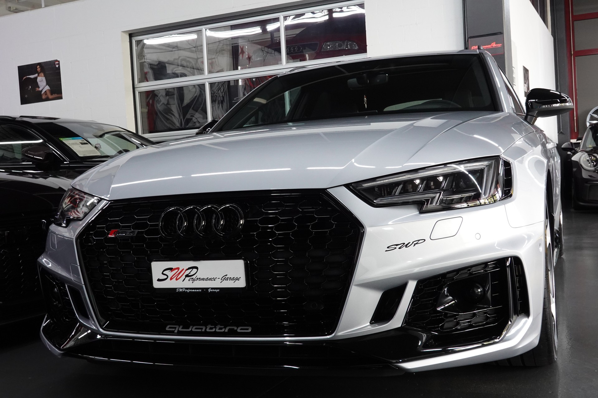 AUDI RS4 AVANT 2.9 B9 TFSI QUATTRO TIPTRONIC CH-FZ FULL ON TOP-showroom-element-3