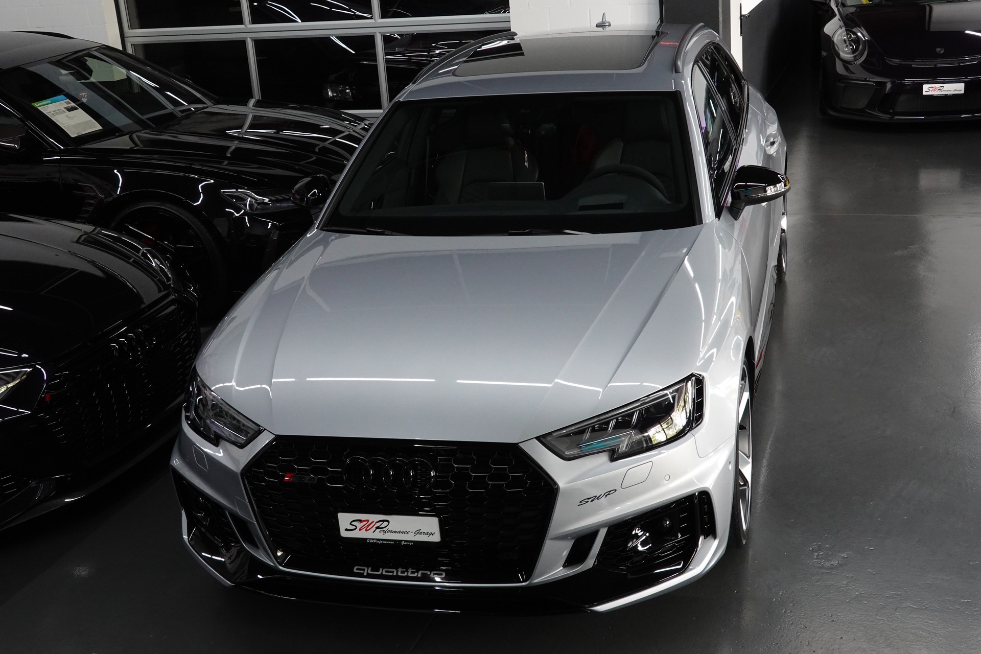 AUDI RS4 AVANT 2.9 B9 TFSI QUATTRO TIPTRONIC CH-FZ FULL ON TOP-showroom-element-2