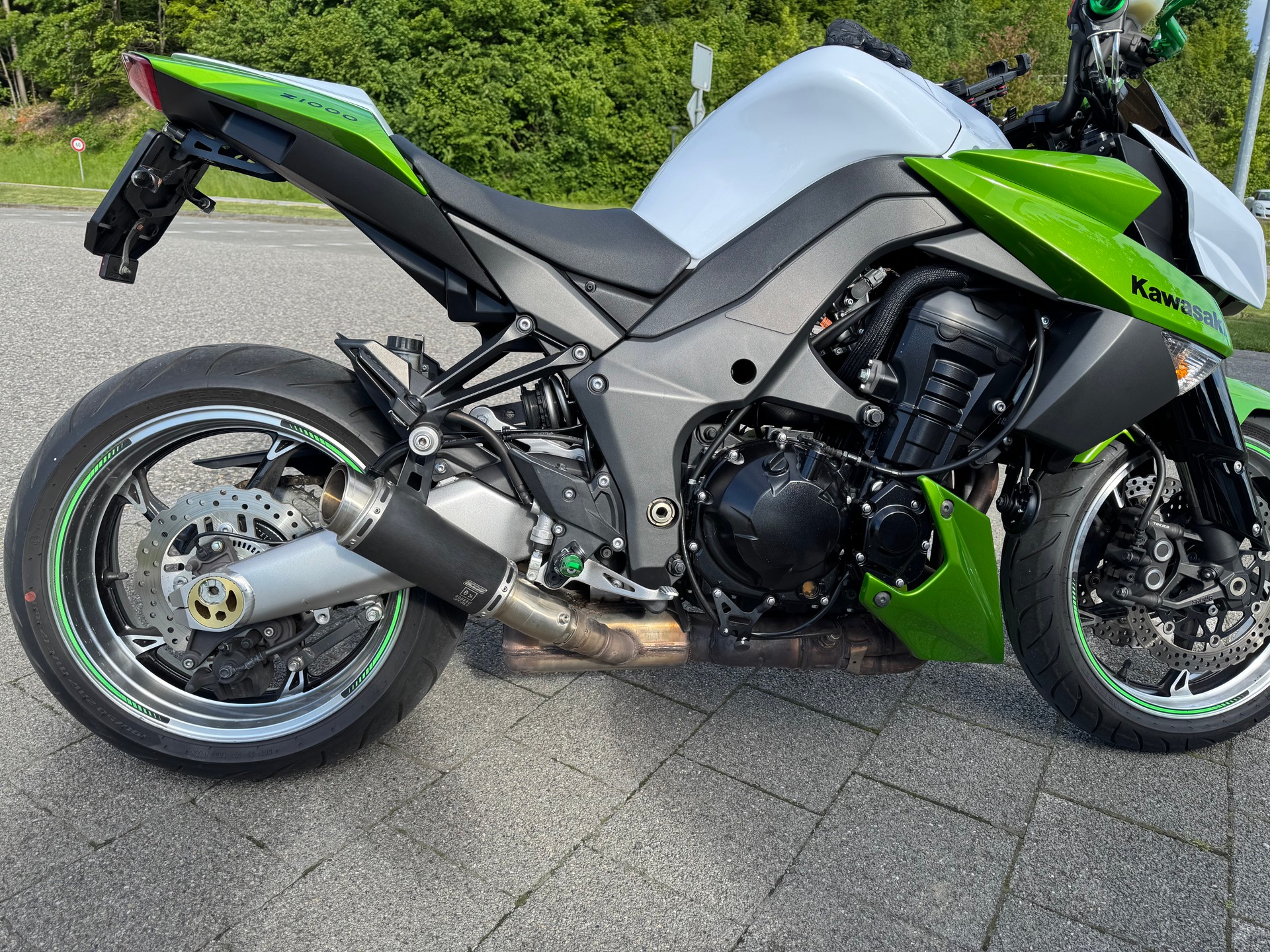 KAWASAKI Z 1000 ABS-image-1