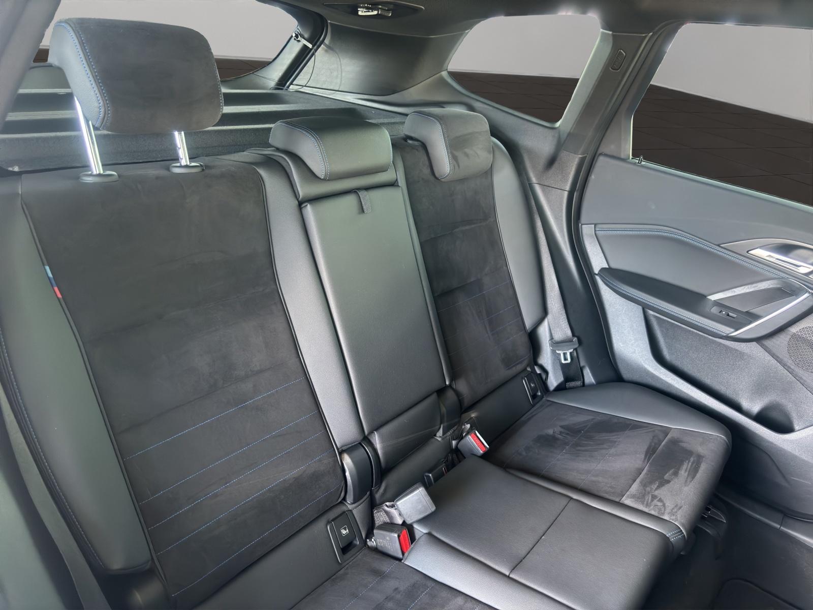 BMW X1 23i xDrive paddles-image-21