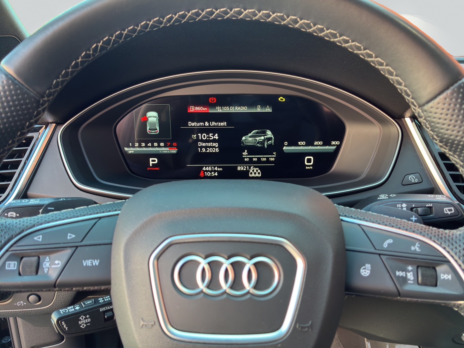 AUDI Q5 Sportback 45 TFSI S line quattro S-tronic-image-5