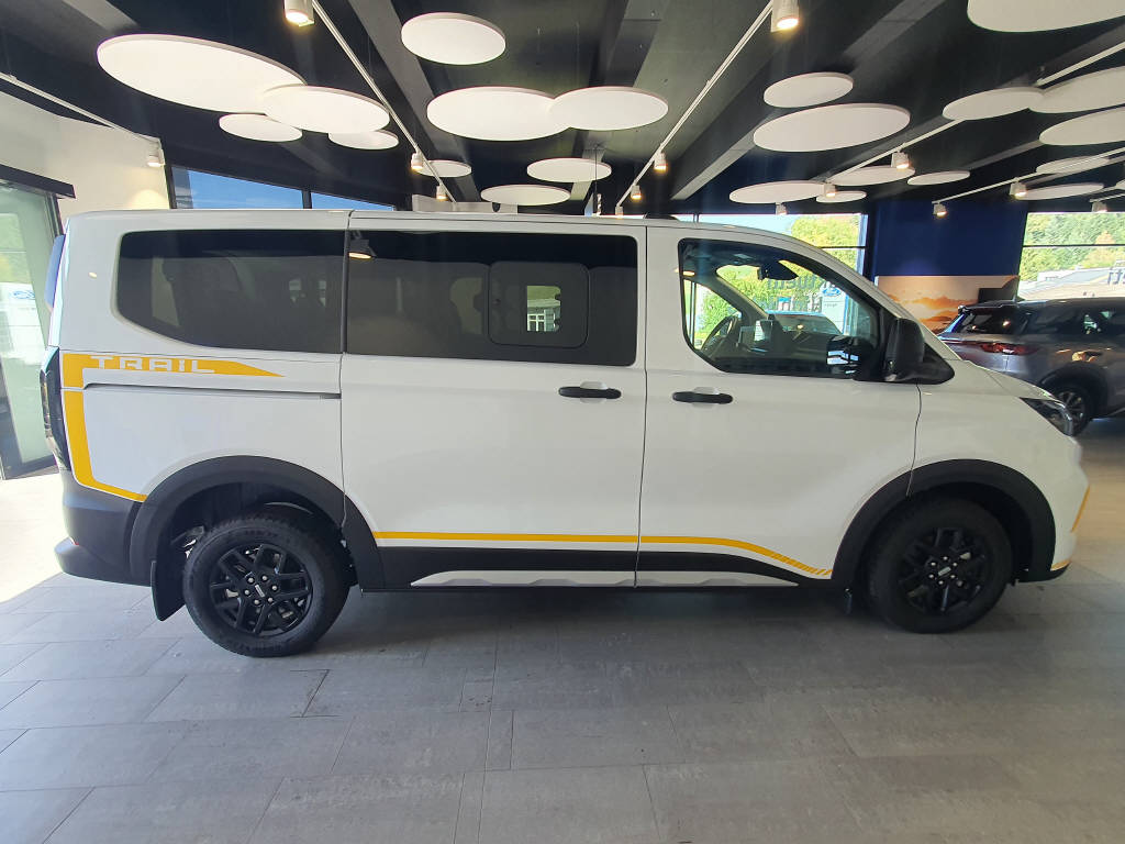 FORD Transit Custombi 320 L1 2.0 EcoBlue 136 Trail 4x4-showroom-element-3