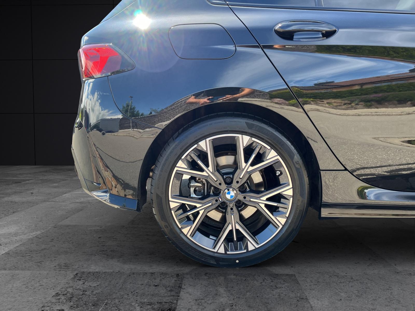 BMW 1er Reihe F70 123 xDrive-image-19