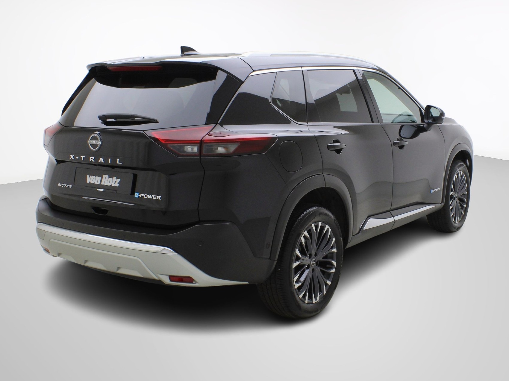 NISSAN X-Trail 1.5 VC-T Tekna e-4orce-image-4