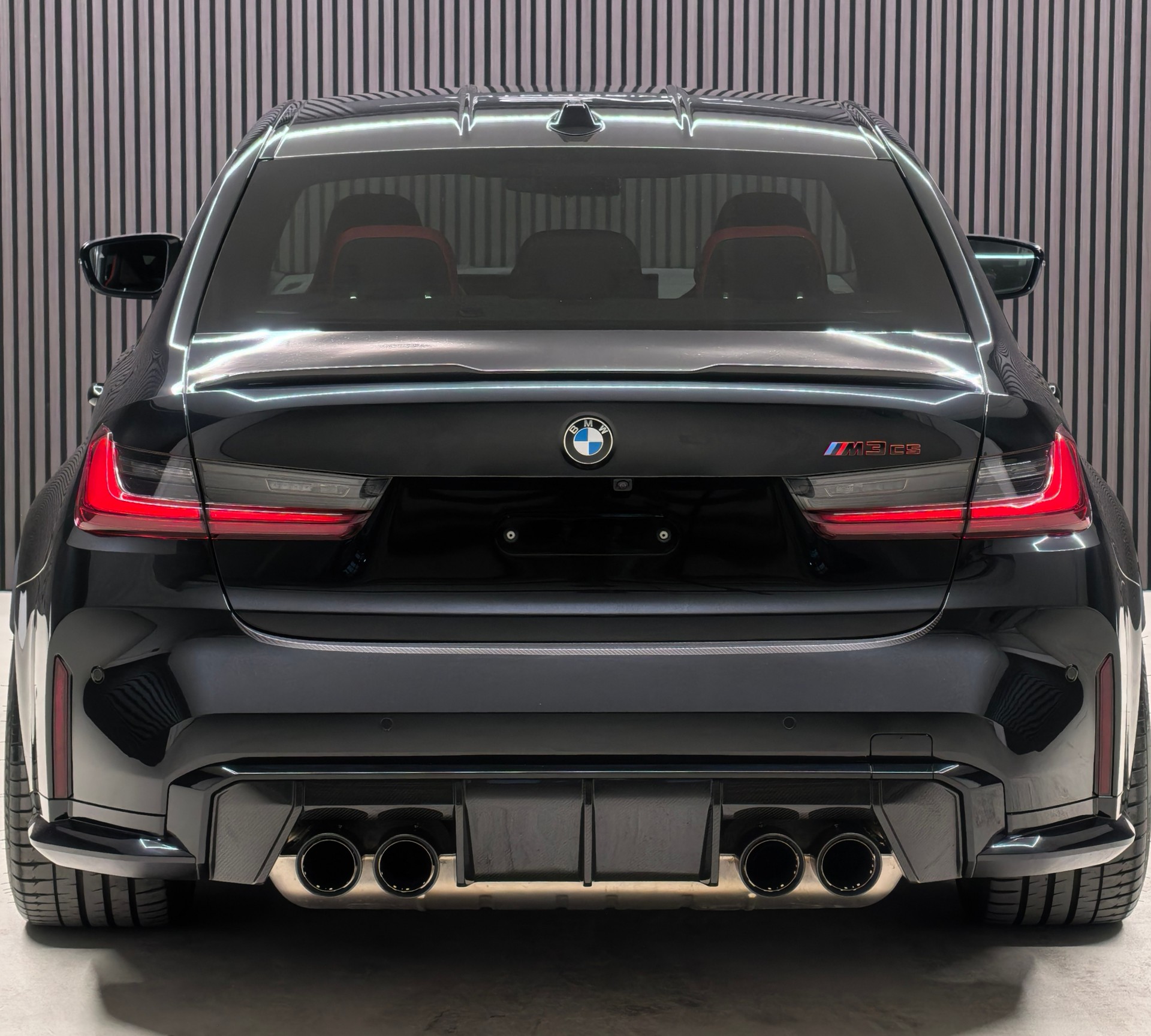 BMW M3 CS-showroom-element-3