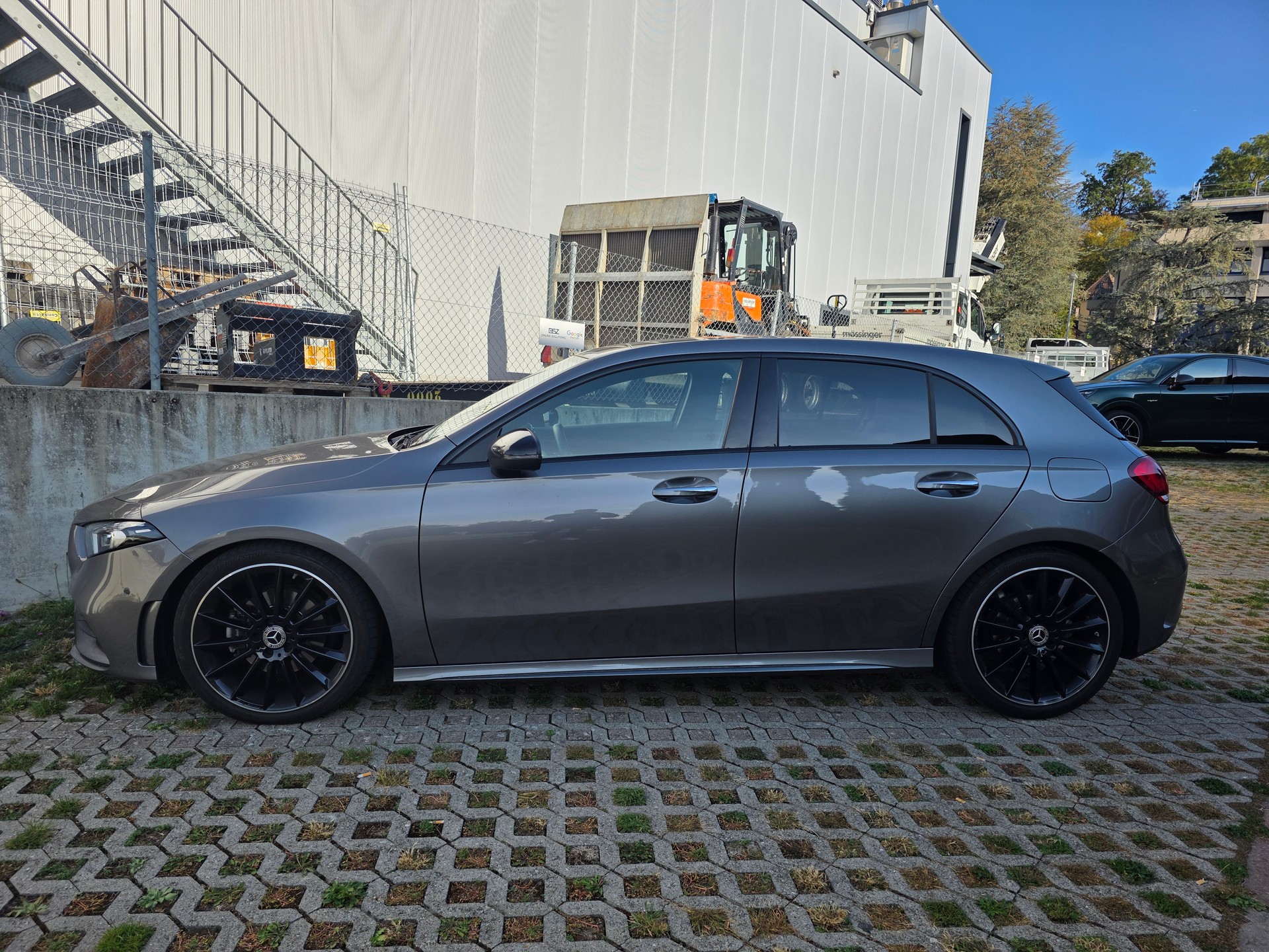 MERCEDES-BENZ A 180 Night Star AMG Line-image-2