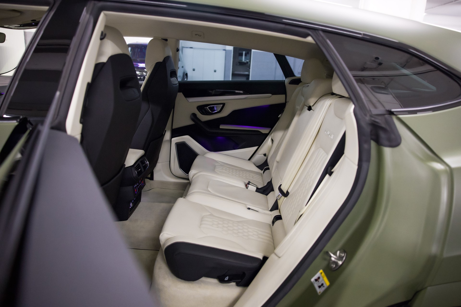 LAMBORGHINI Urus S E-Gear *Werkslackierung Verde Turbine Matt*-image-22