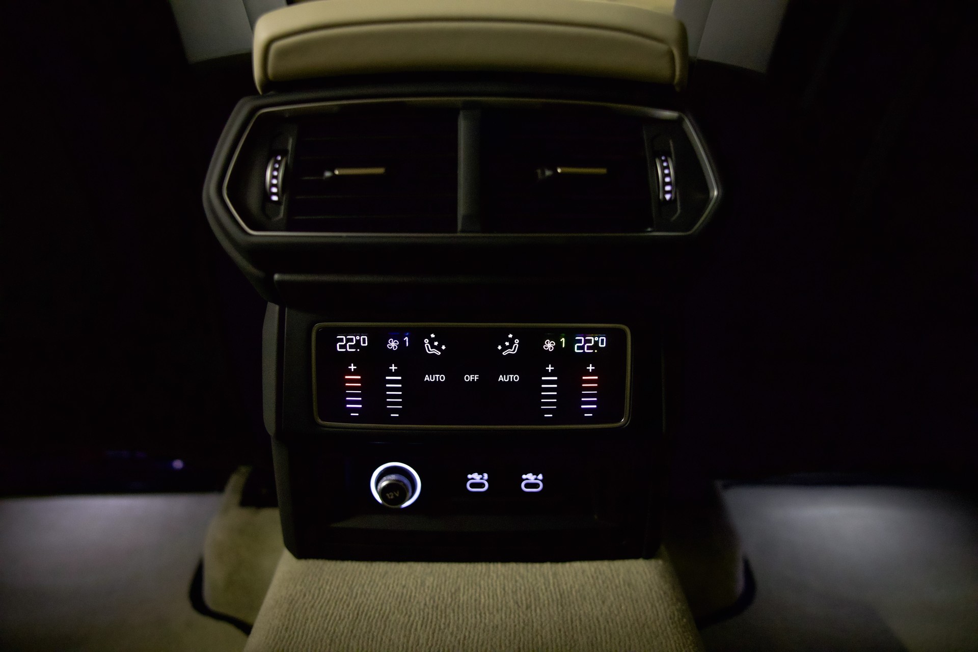 LAMBORGHINI Urus S E-Gear *Werkslackierung Verde Turbine Matt*-image-24