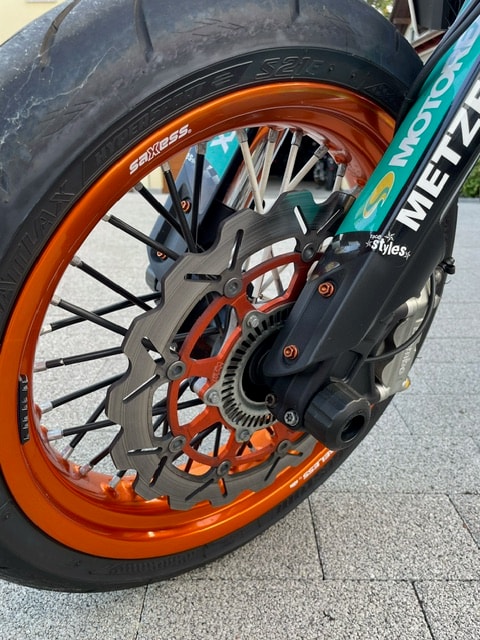 KTM 690 SMC R-image-8