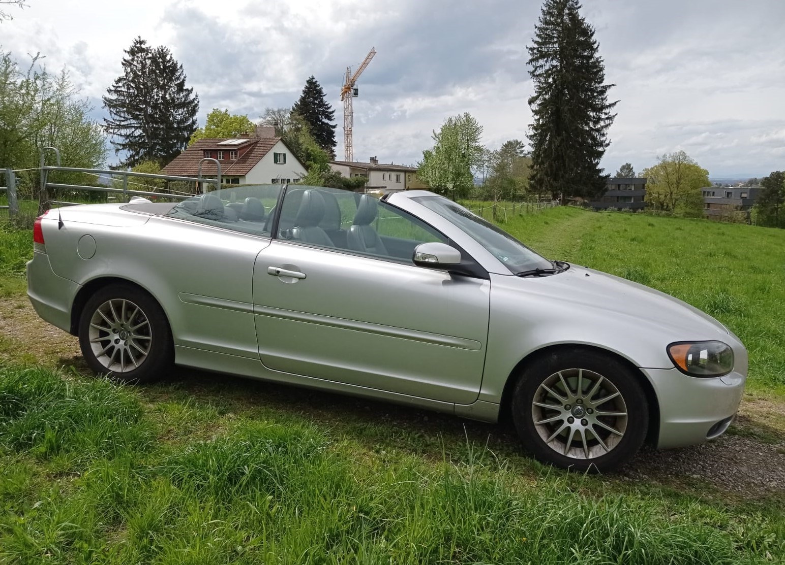 VOLVO C70 T5 Summum-image-0