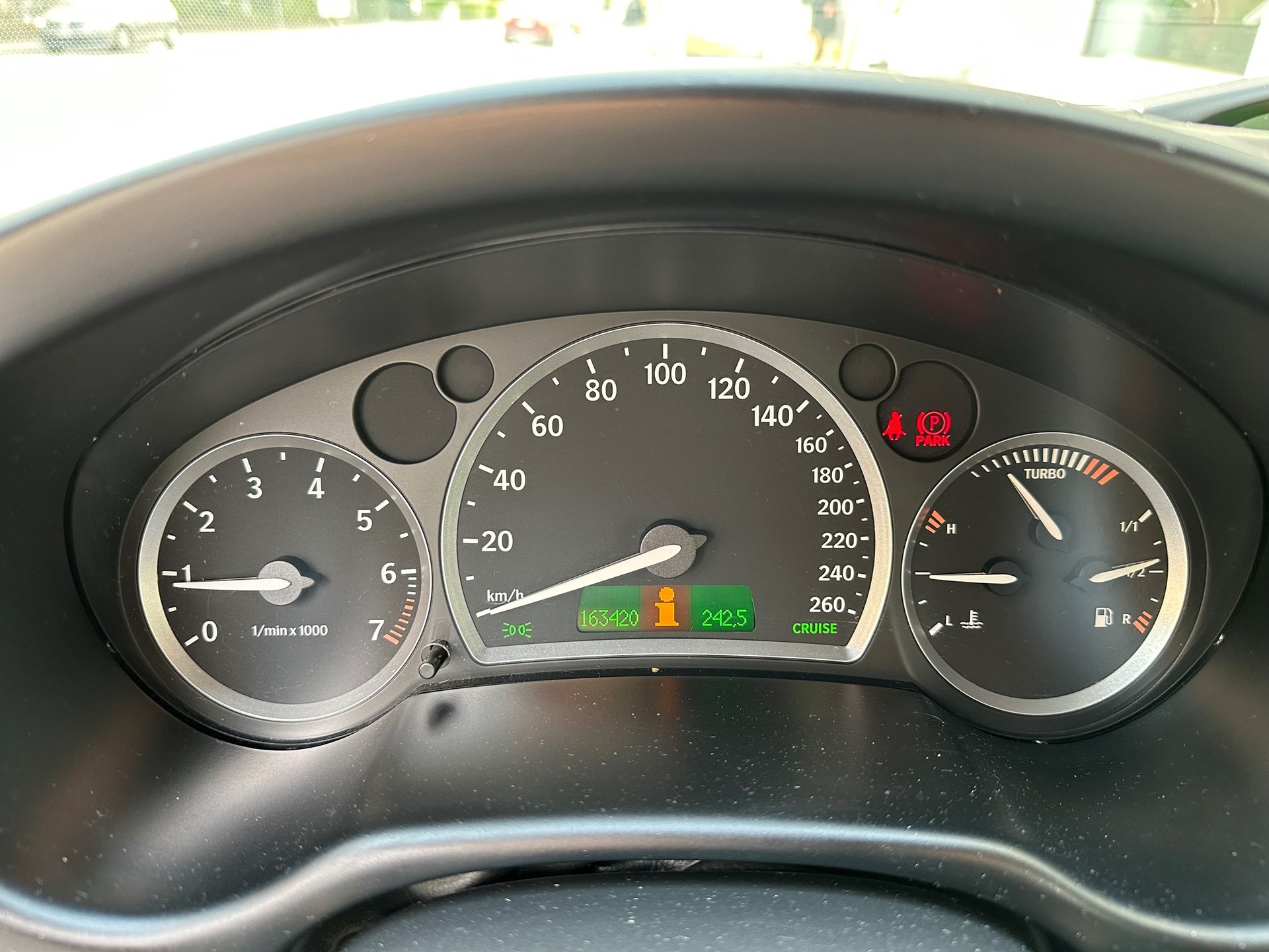 SAAB 9-3 2.0T Aero-image-6