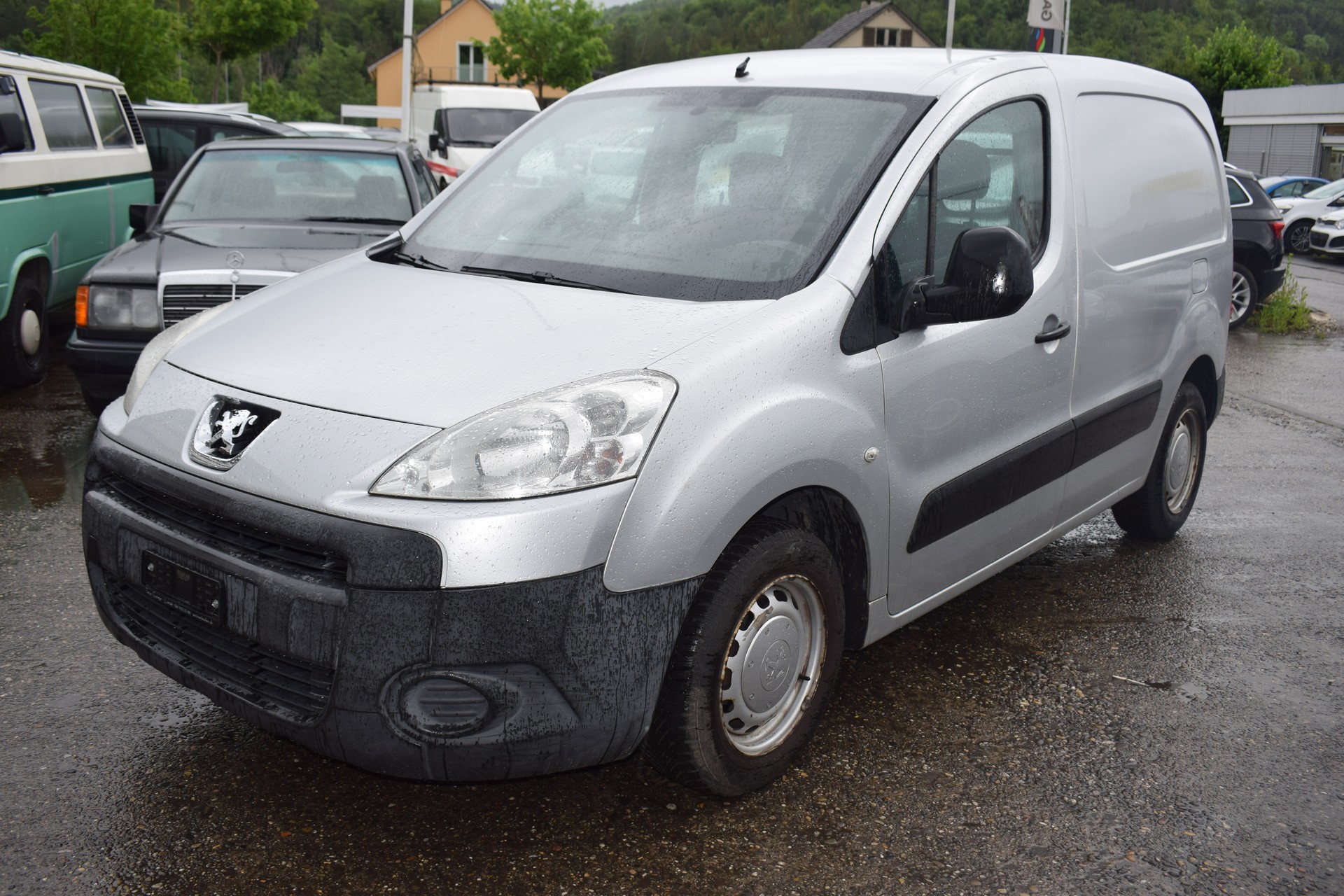 PEUGEOT Partner 1.6i Urban-image-1
