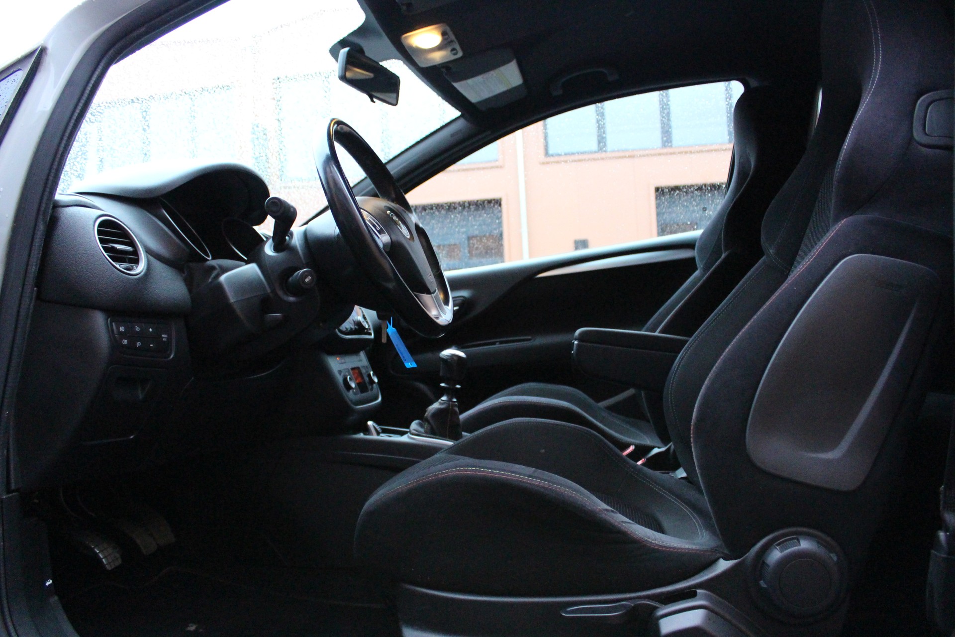 FIAT Punto Abarth-image-14