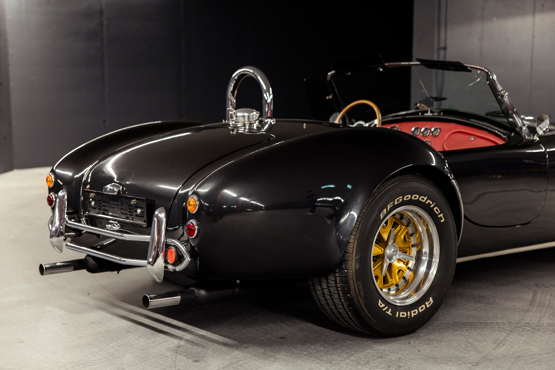 AC Tomaszo Cobra Veteranfahrzeug-image-15