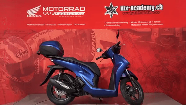 HONDA SH 125 + *Pearl Pacific Blue*-image-0