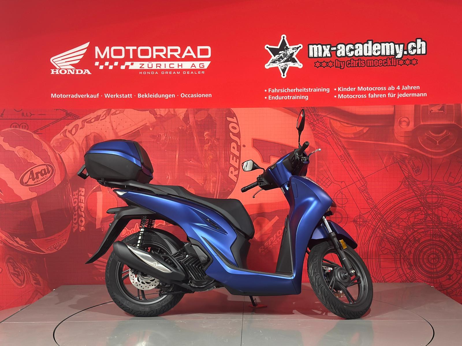 HONDA SH 125 + *Pearl Pacific Blue*-image-1