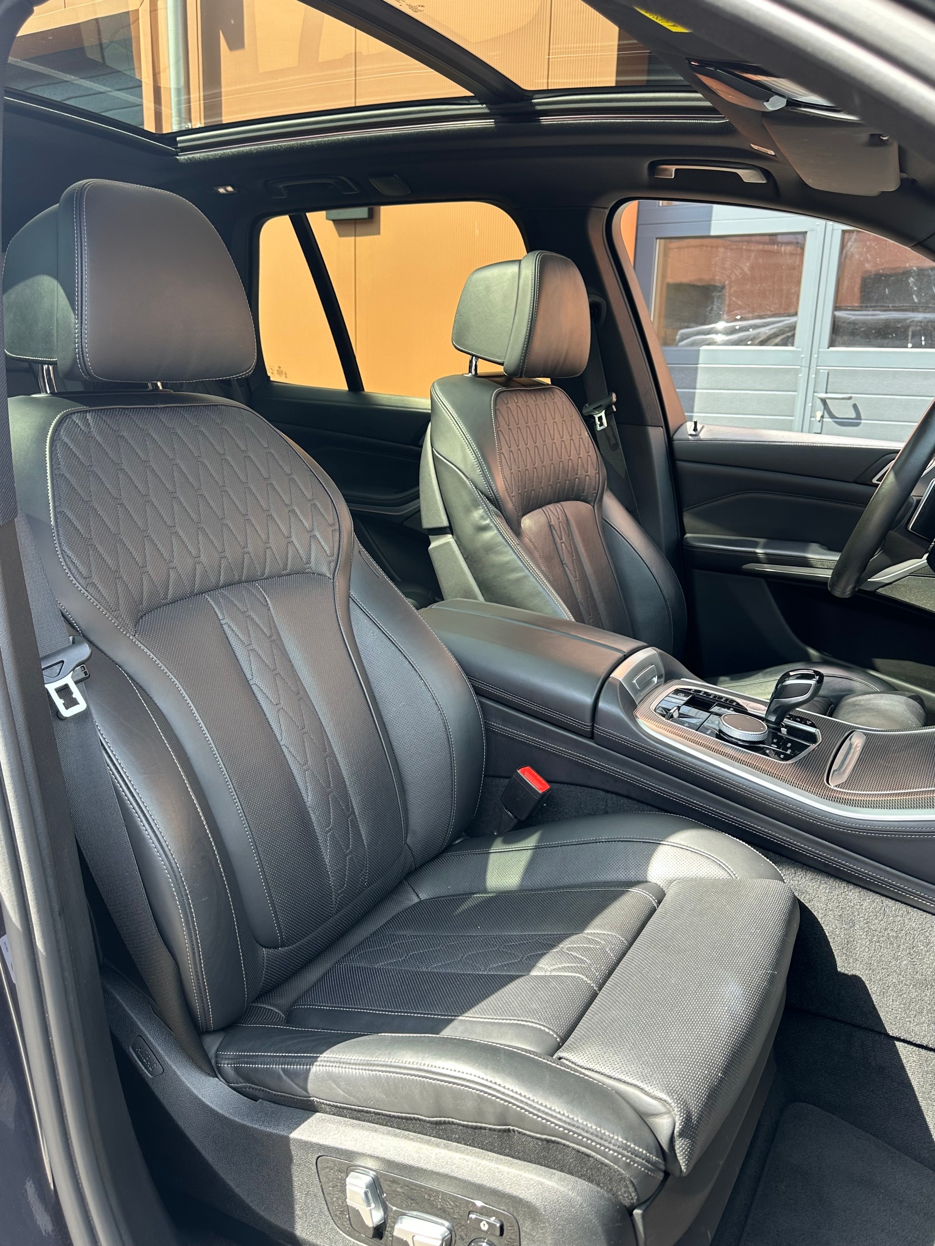 BMW X5 xDrive 40i M-Sport Steptronic - " 7 Places * Attelage 3500kg *Suspension Pneum. * Toit Pano * Roues 21' * LED Adap"-image-30