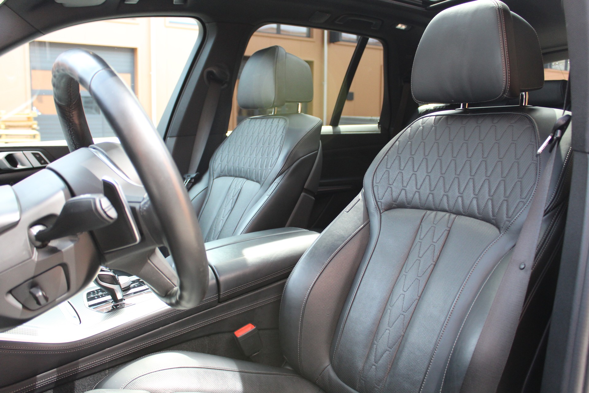 BMW X5 xDrive 40i M-Sport Steptronic - " 7 Places * Attelage 3500kg *Suspension Pneum. * Toit Pano * Roues 21' * LED Adap"-image-29