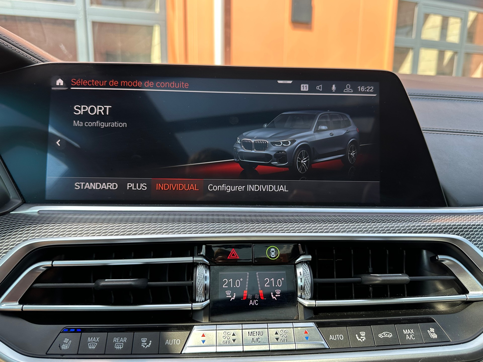 BMW X5 xDrive 40i M-Sport Steptronic - " 7 Places * Attelage 3500kg *Suspension Pneum. * Toit Pano * Roues 21' * LED Adap"-image-20