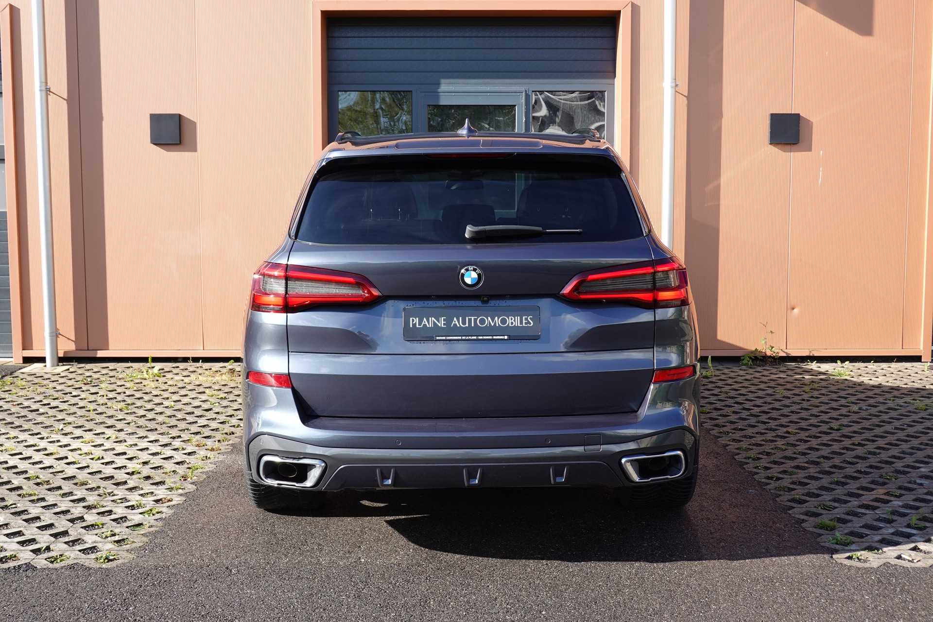 BMW X5 xDrive 40i M-Sport Steptronic - " 7 Places * Attelage 3500kg *Suspension Pneum. * Toit Pano * Roues 21' * LED Adap"-image-8