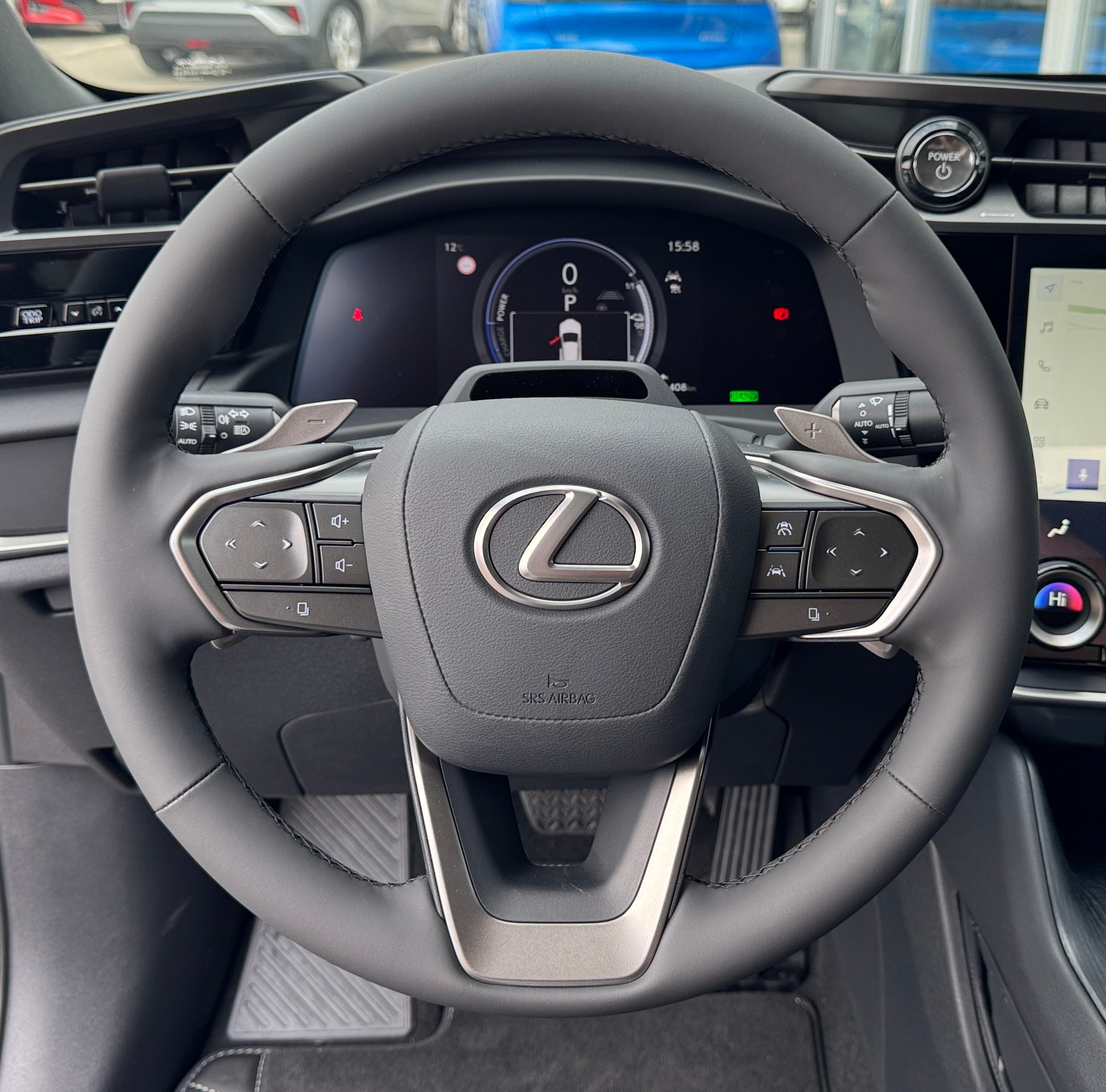 LEXUS RZ 300e 71,4 KW Comfort-image-18