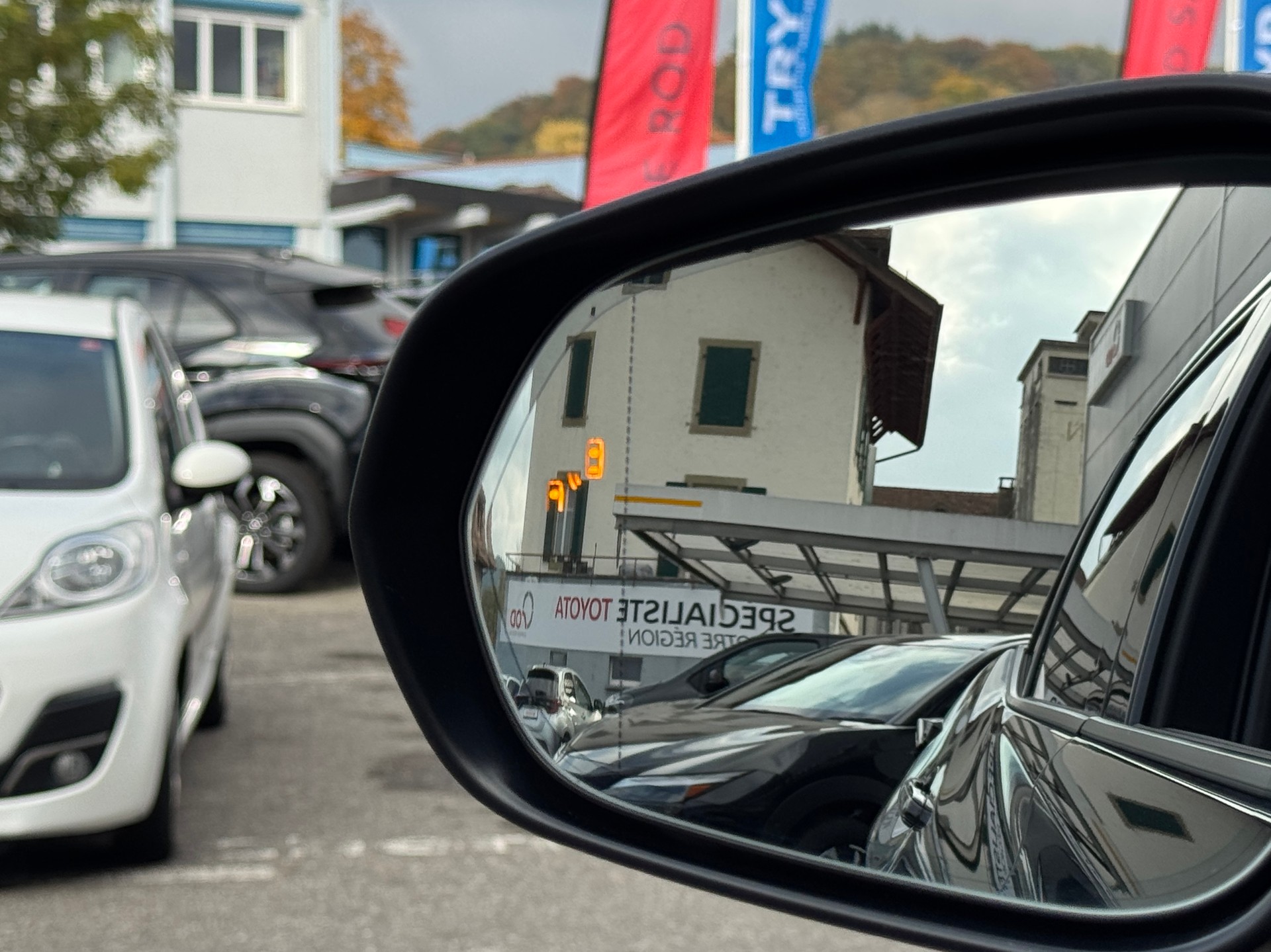 LEXUS RZ 300e 71,4 KW Comfort-image-5