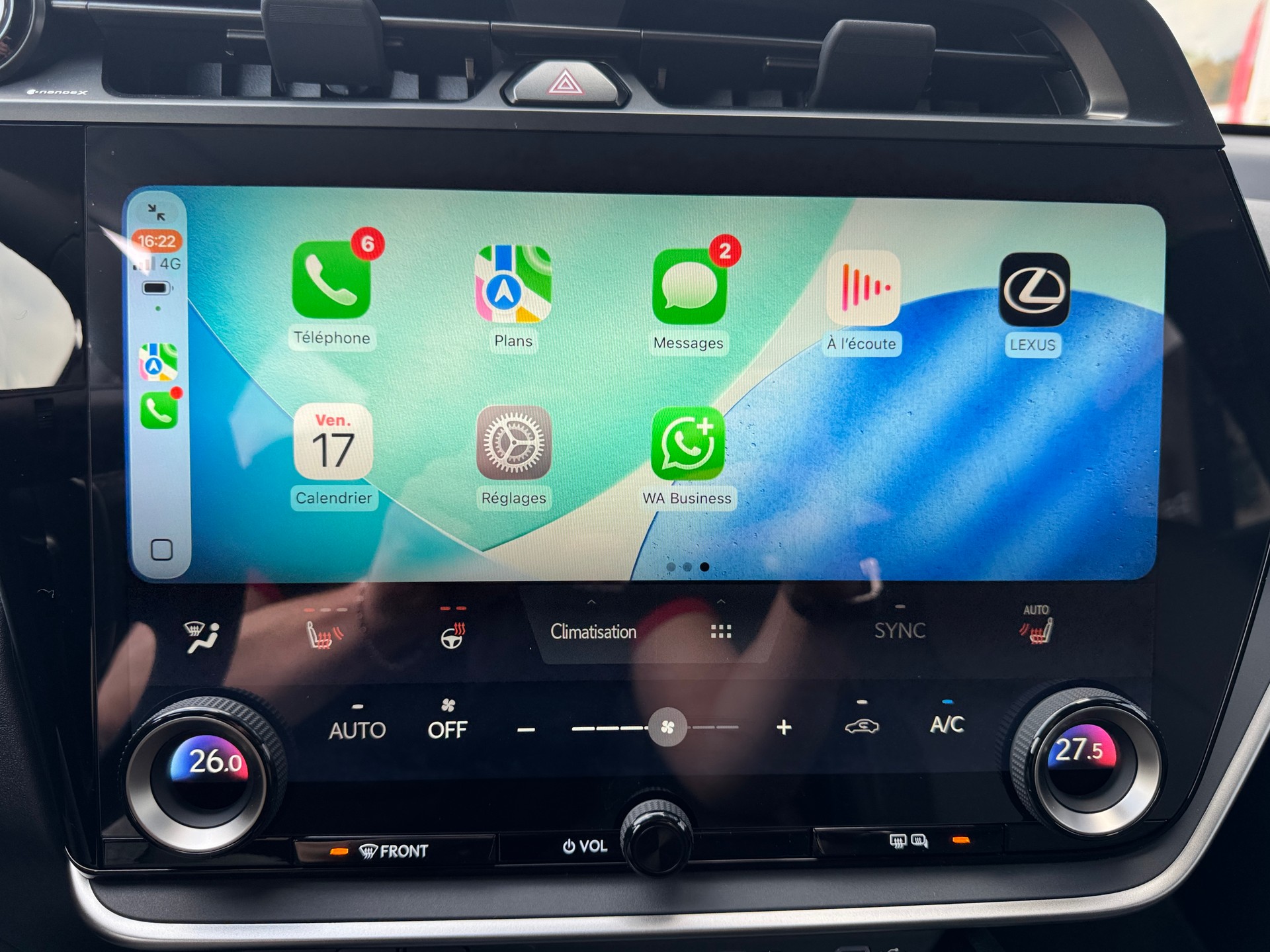 LEXUS RZ 300e 71,4 KW Comfort-image-25