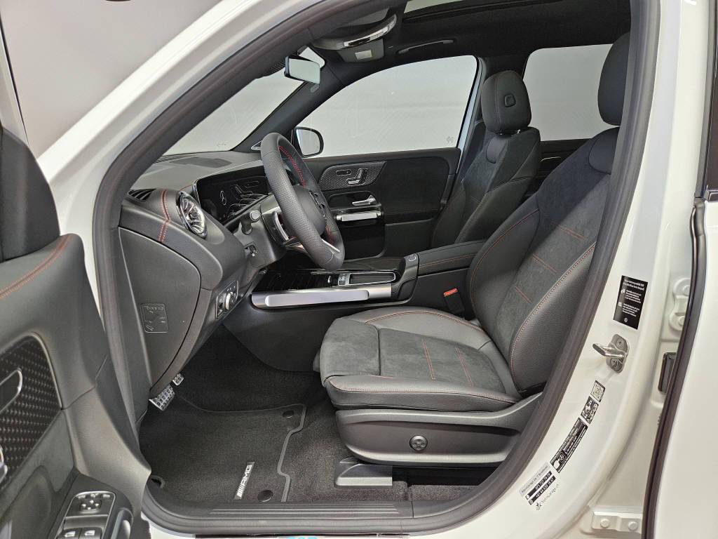 MERCEDES-BENZ EQB 350 4Matic Excellence Edition AMG Line-image-6