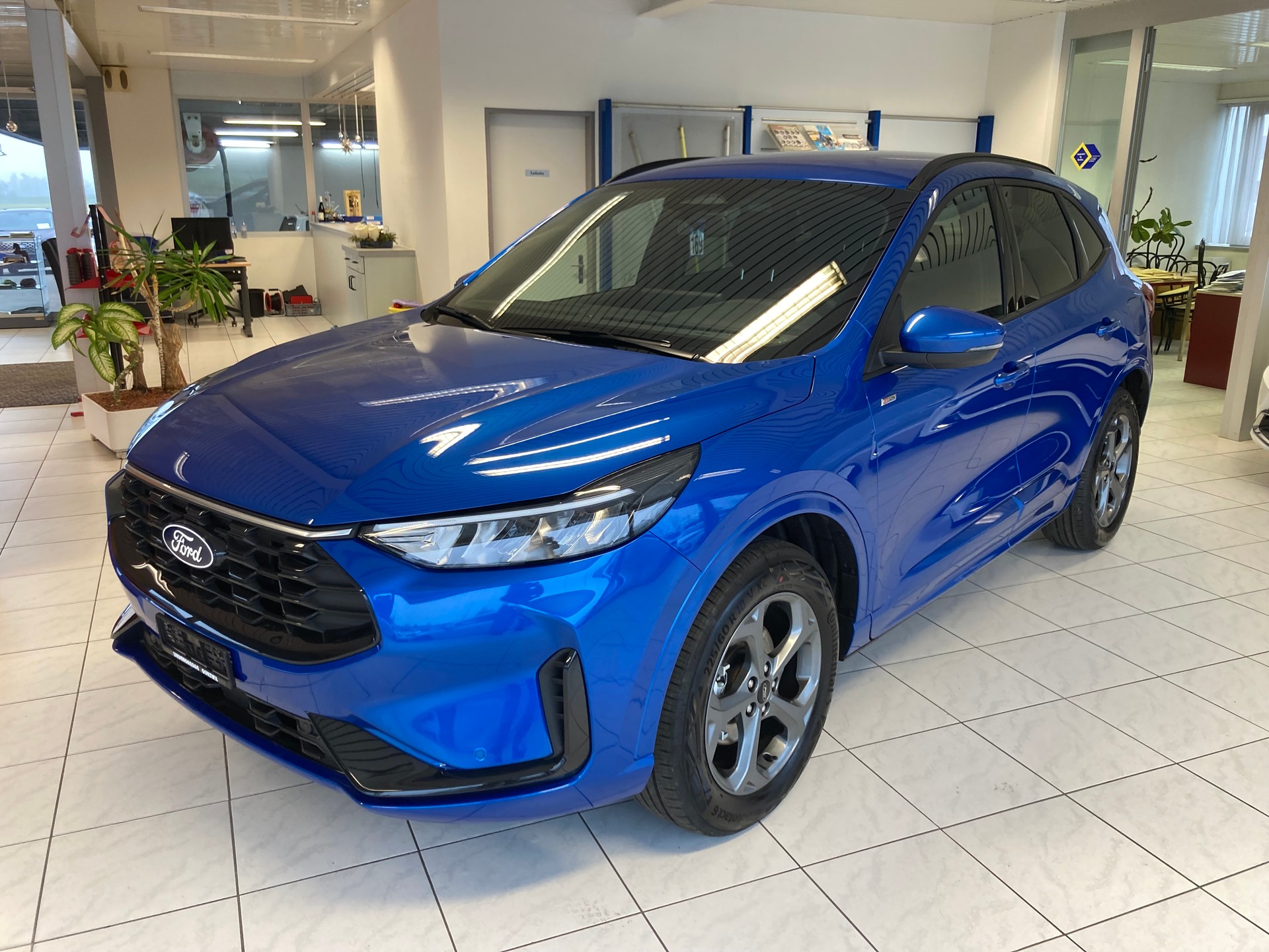 FORD Kuga 2.5 FHEV ST-Line 4WD