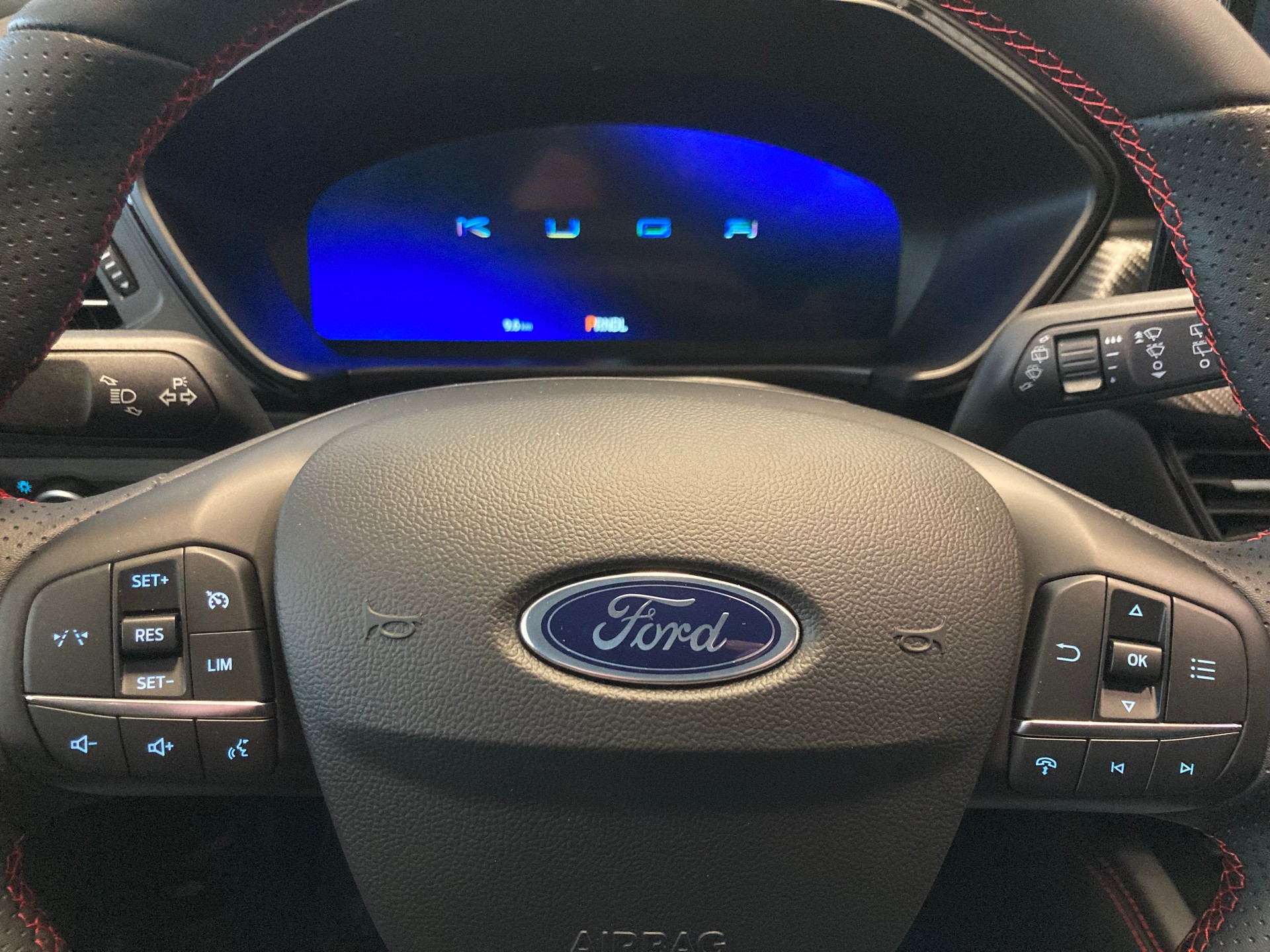 FORD Kuga 2.5 FHEV ST-Line 4WD-image-7