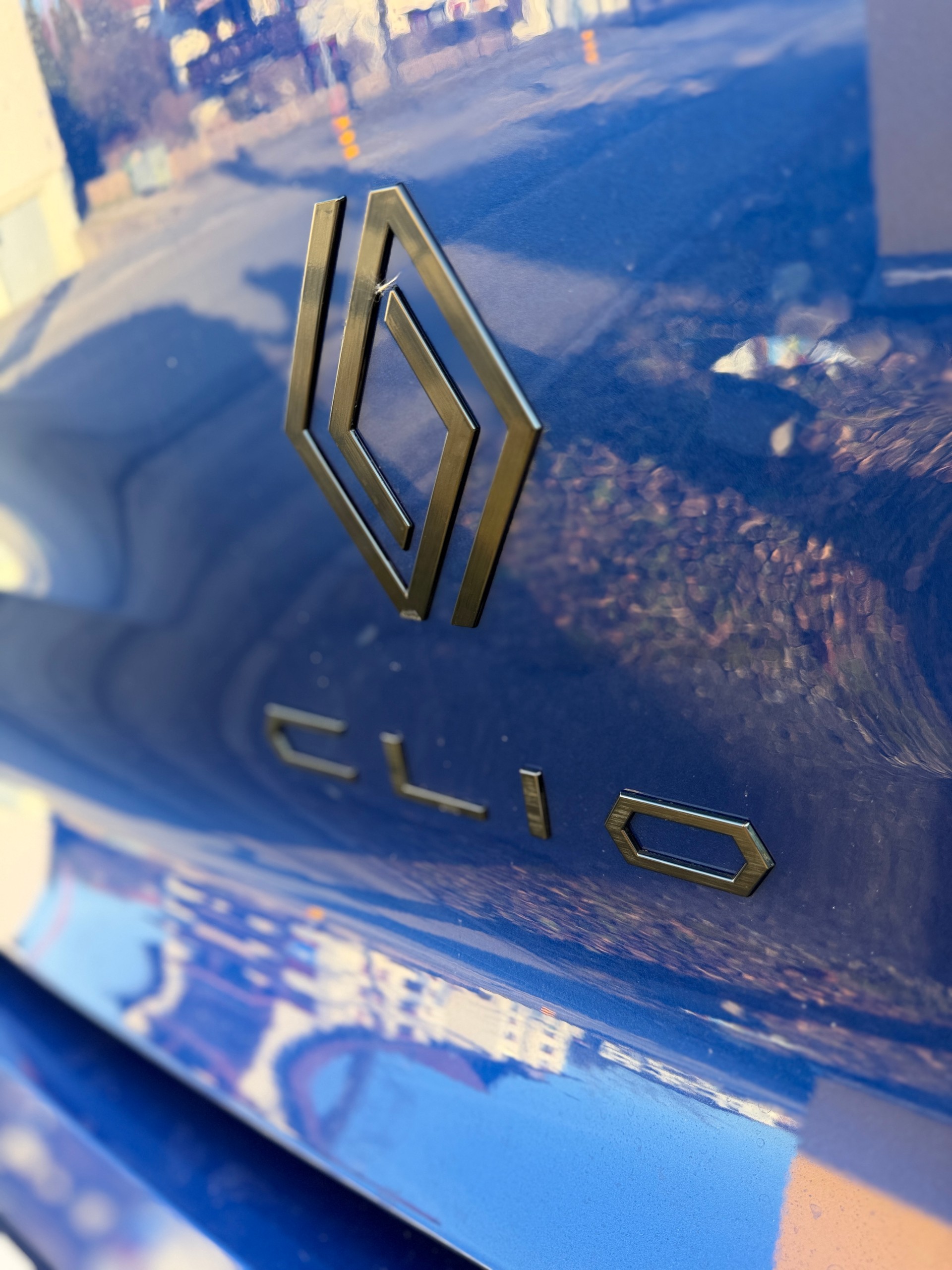RENAULT Clio 1.8 E-Tech Esprit Alpine-image-14