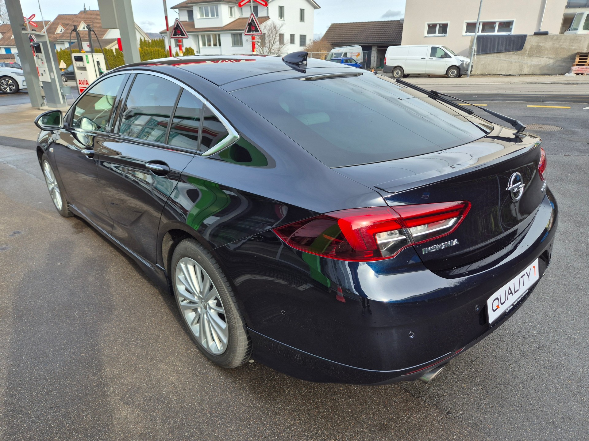 OPEL Insignia 2.0 T Grand Sport Excellence 4WD 300 PS Automat.-showroom-element-3