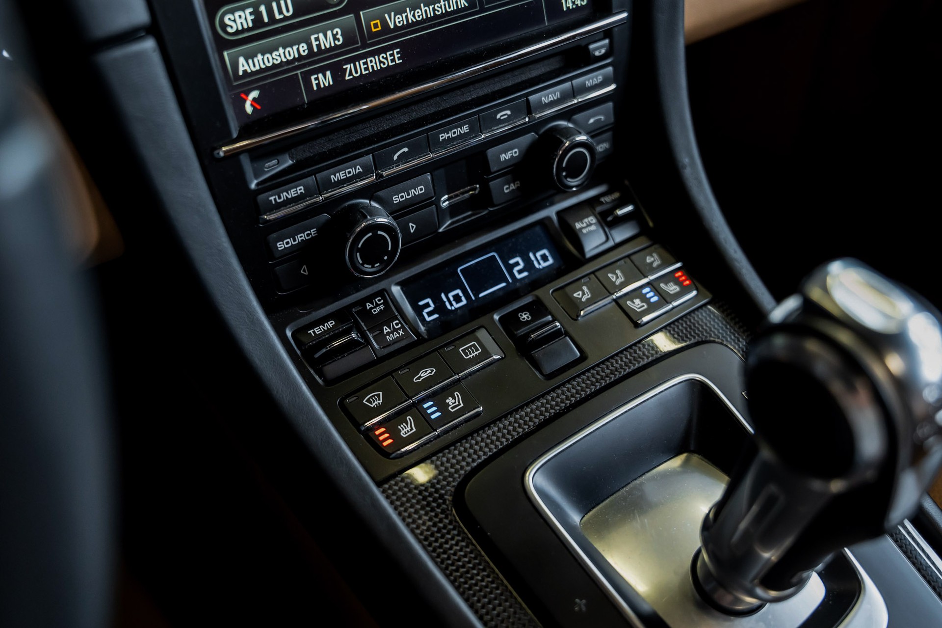 PORSCHE 911 Turbo S PDK-image-22