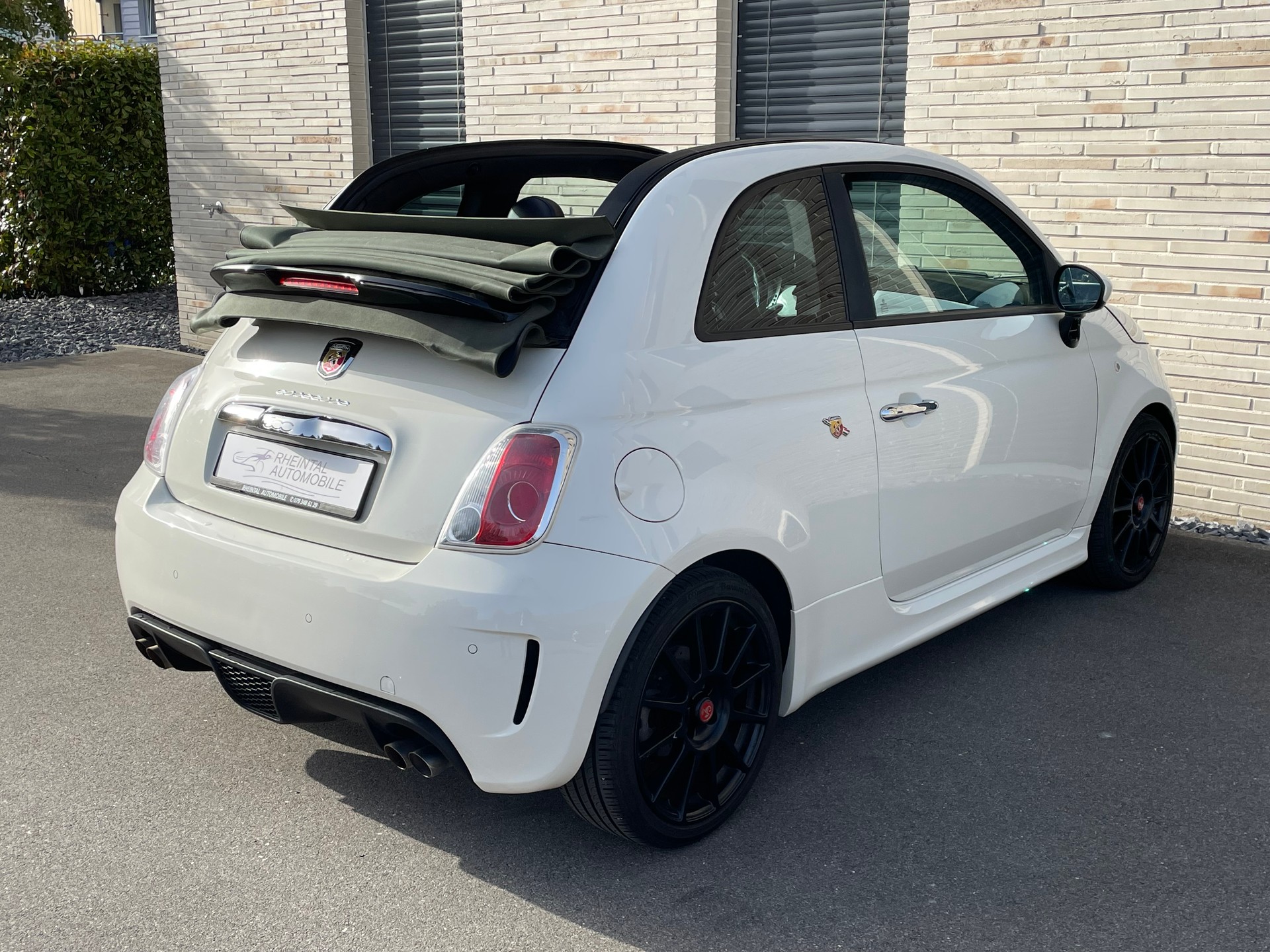 FIAT 500 1.4 16V Turbo Abarth SS-image-11