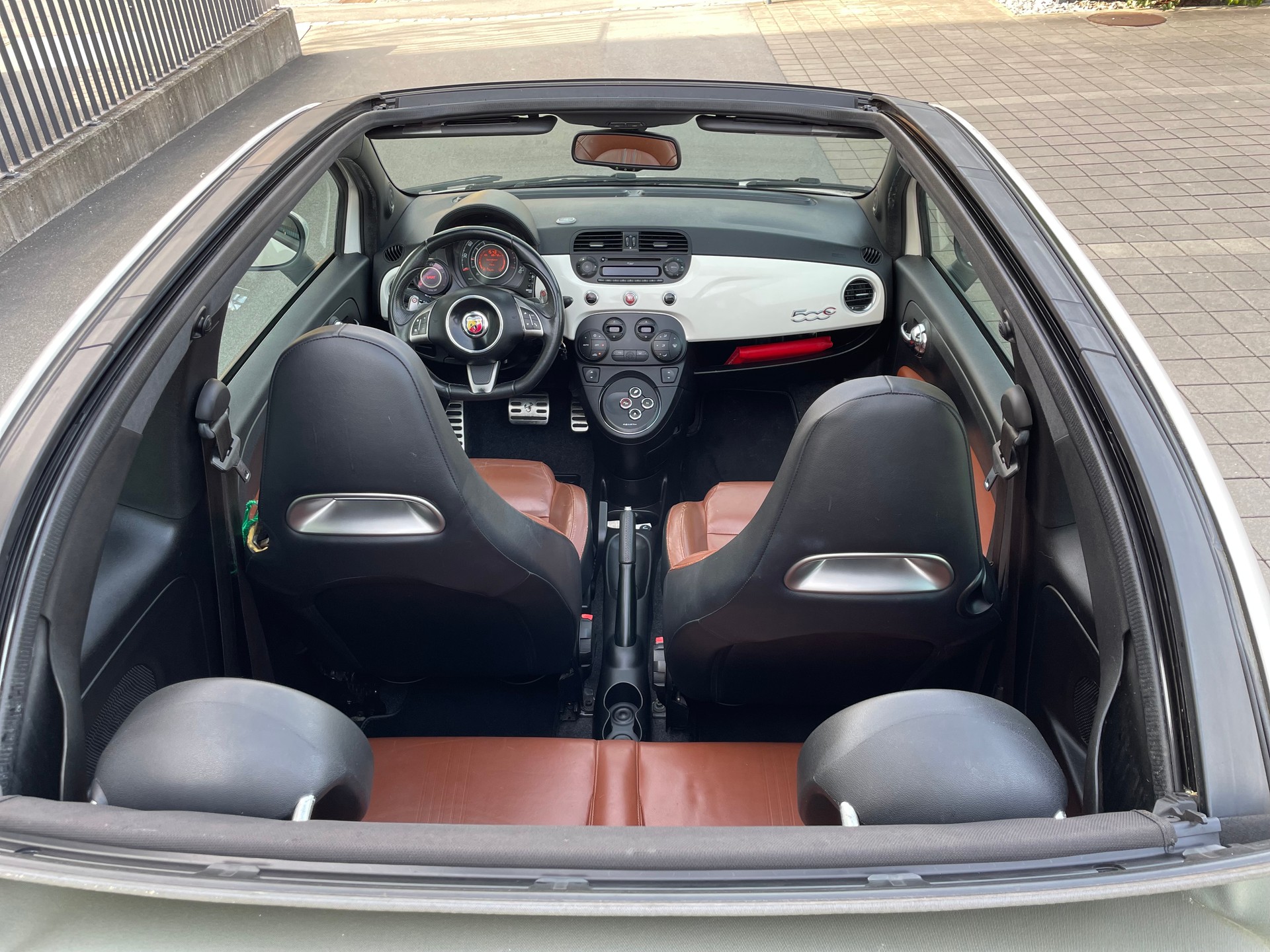 FIAT 500 1.4 16V Turbo Abarth SS-image-15