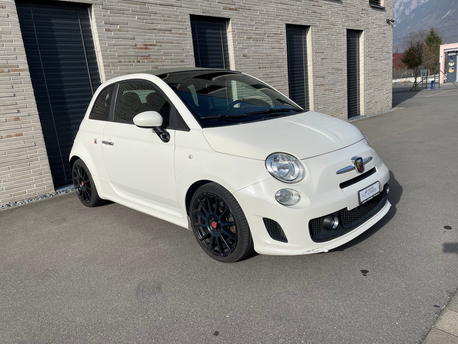 FIAT 500 1.4 16V Turbo Abarth SS-image-5