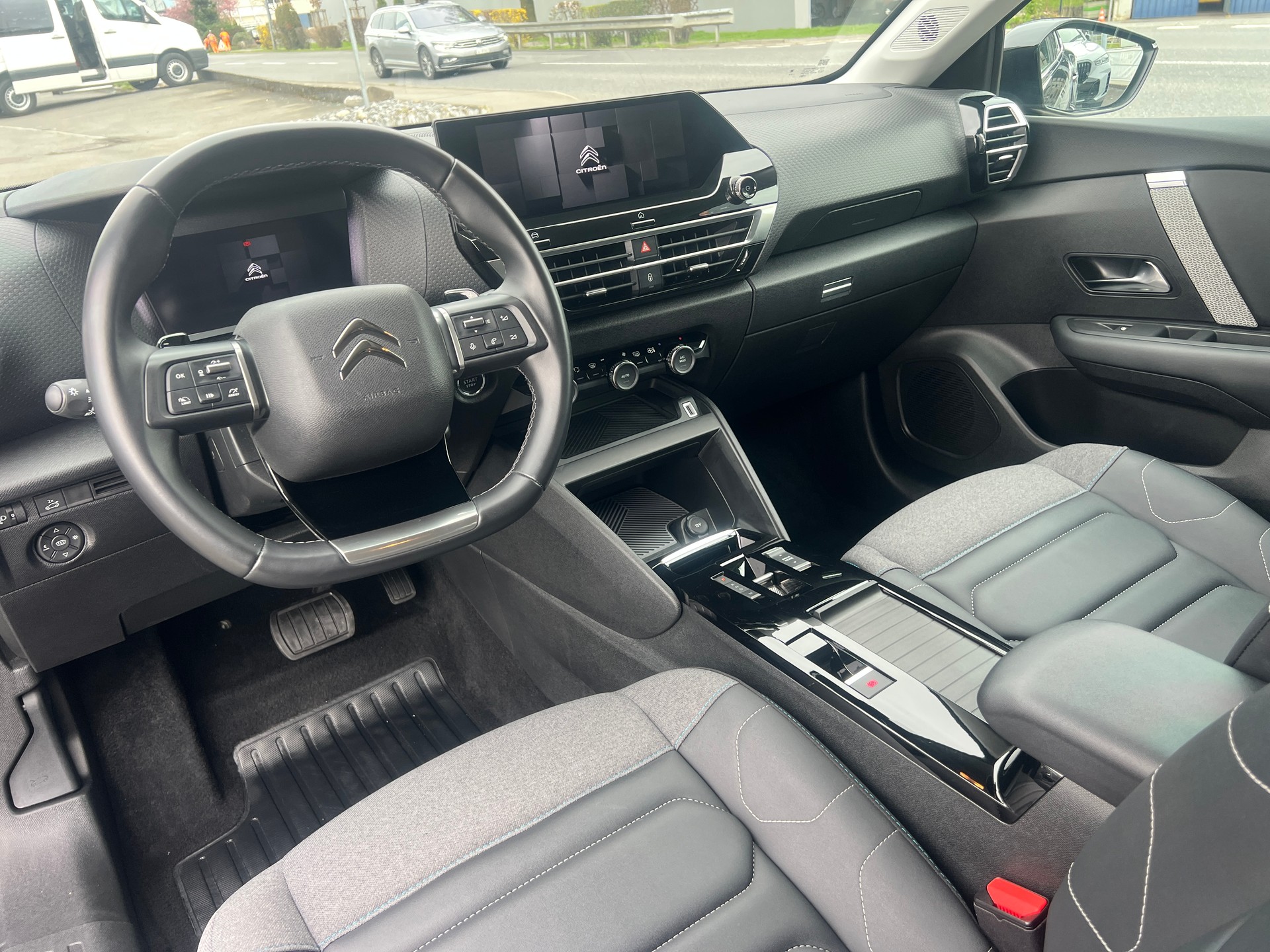 CITROEN C4 X 1.5 BlueHDi Max-image-11