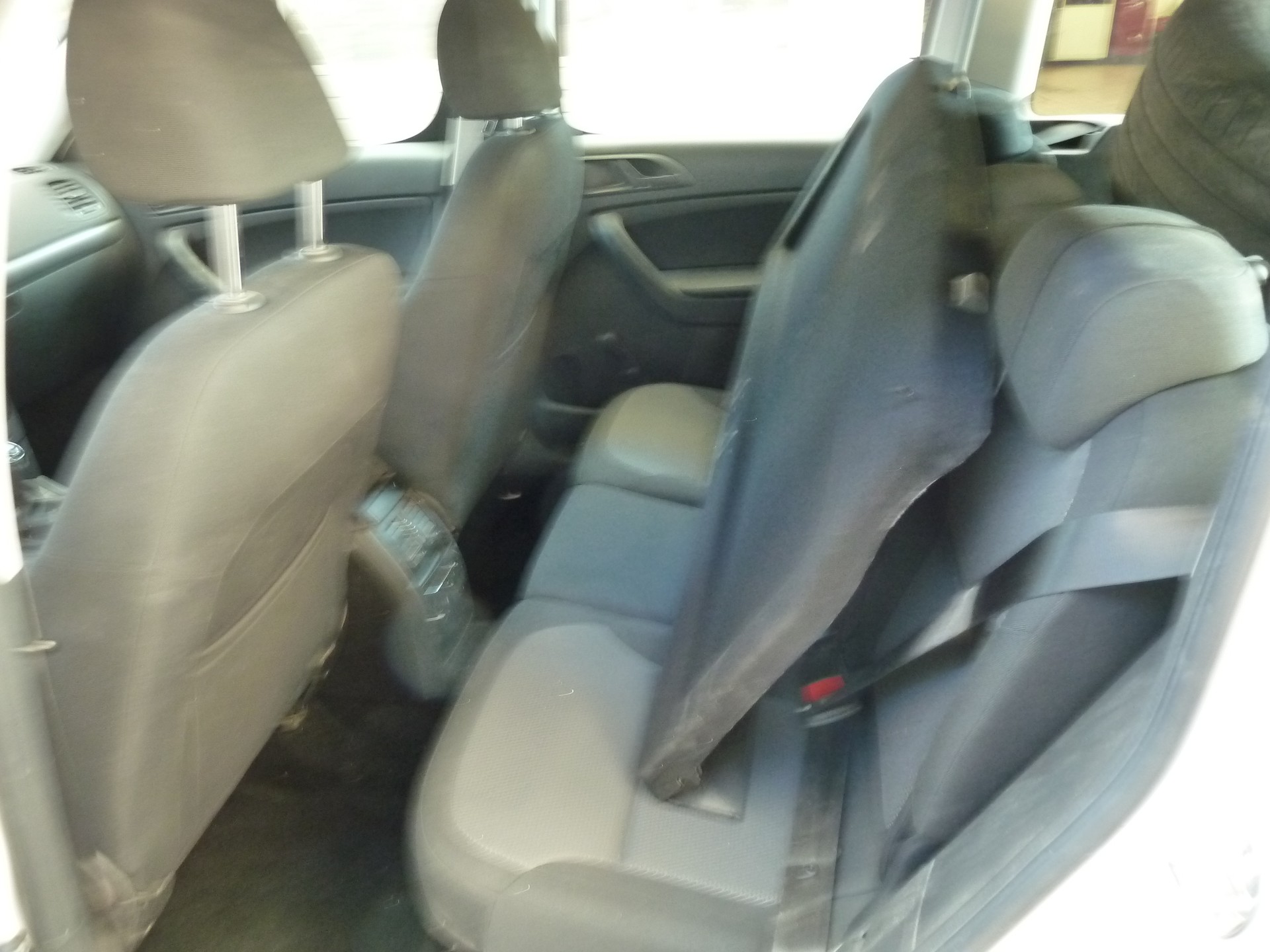 SKODA Yeti 1.8 TSI Ambition 4x4-image-10