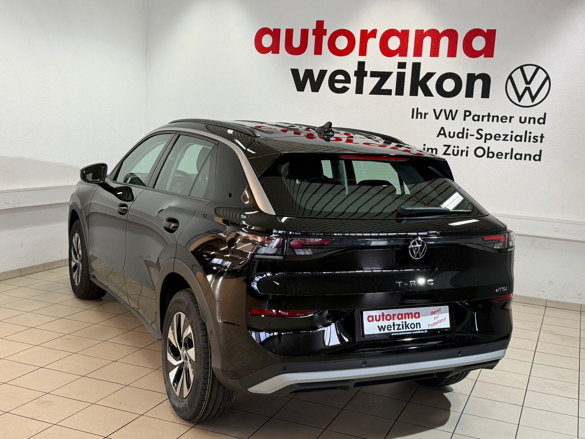 VW T-Roc 1.5 eTSI mHEV Trend DSG-showroom-element-3