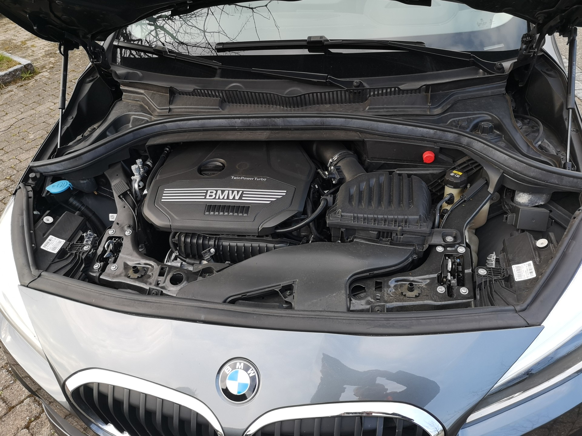 BMW 218i Active Tourer DKG Sport Line-image-9