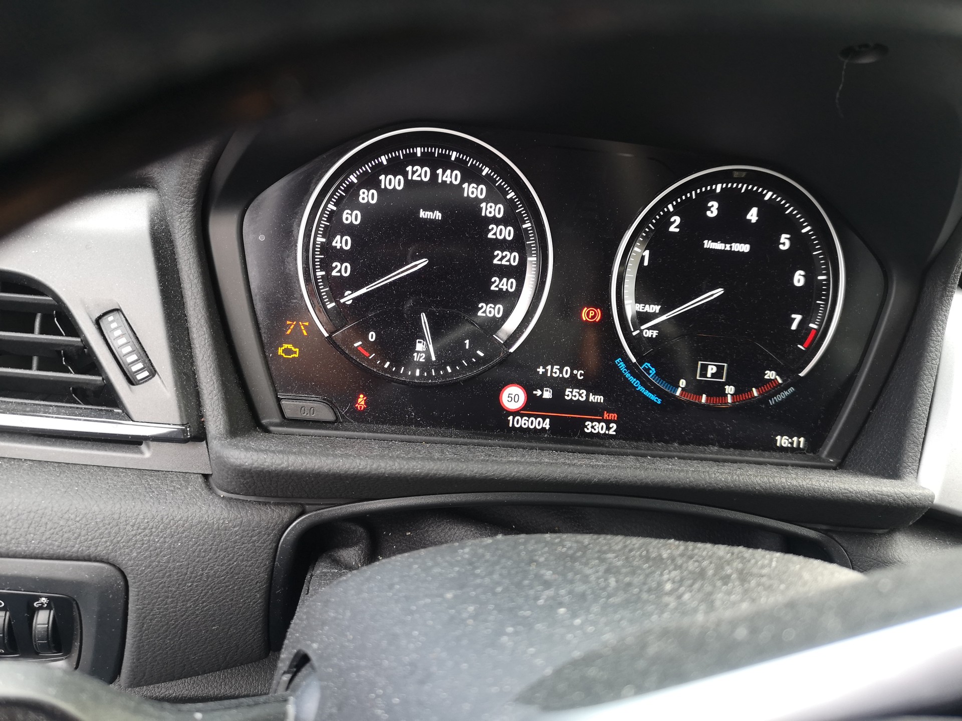 BMW 218i Active Tourer DKG Sport Line-image-6