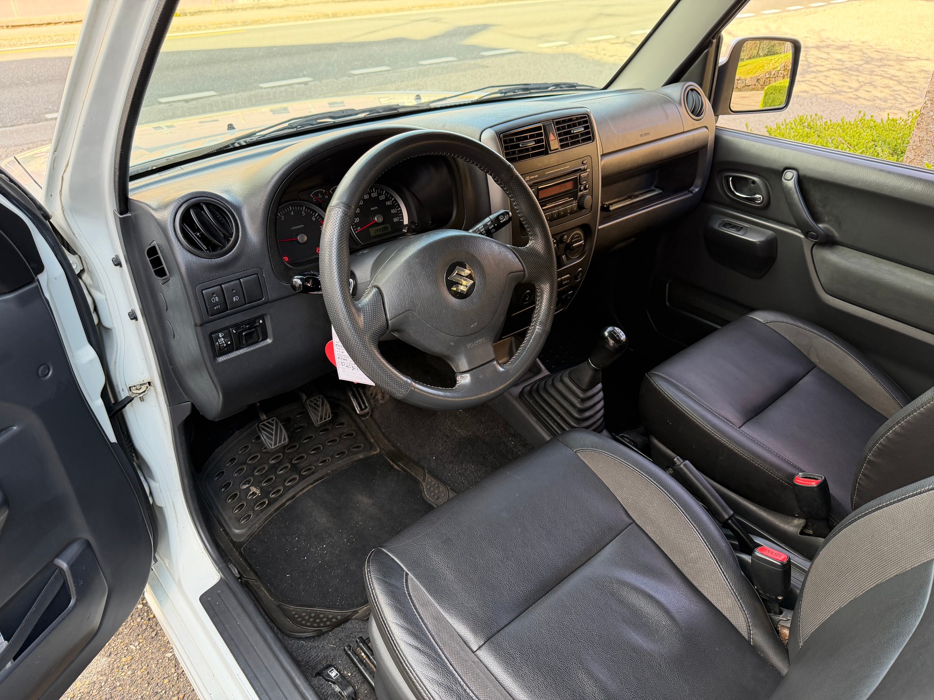 SUZUKI Jimny 1.3 16V GL Top Barry-image-6