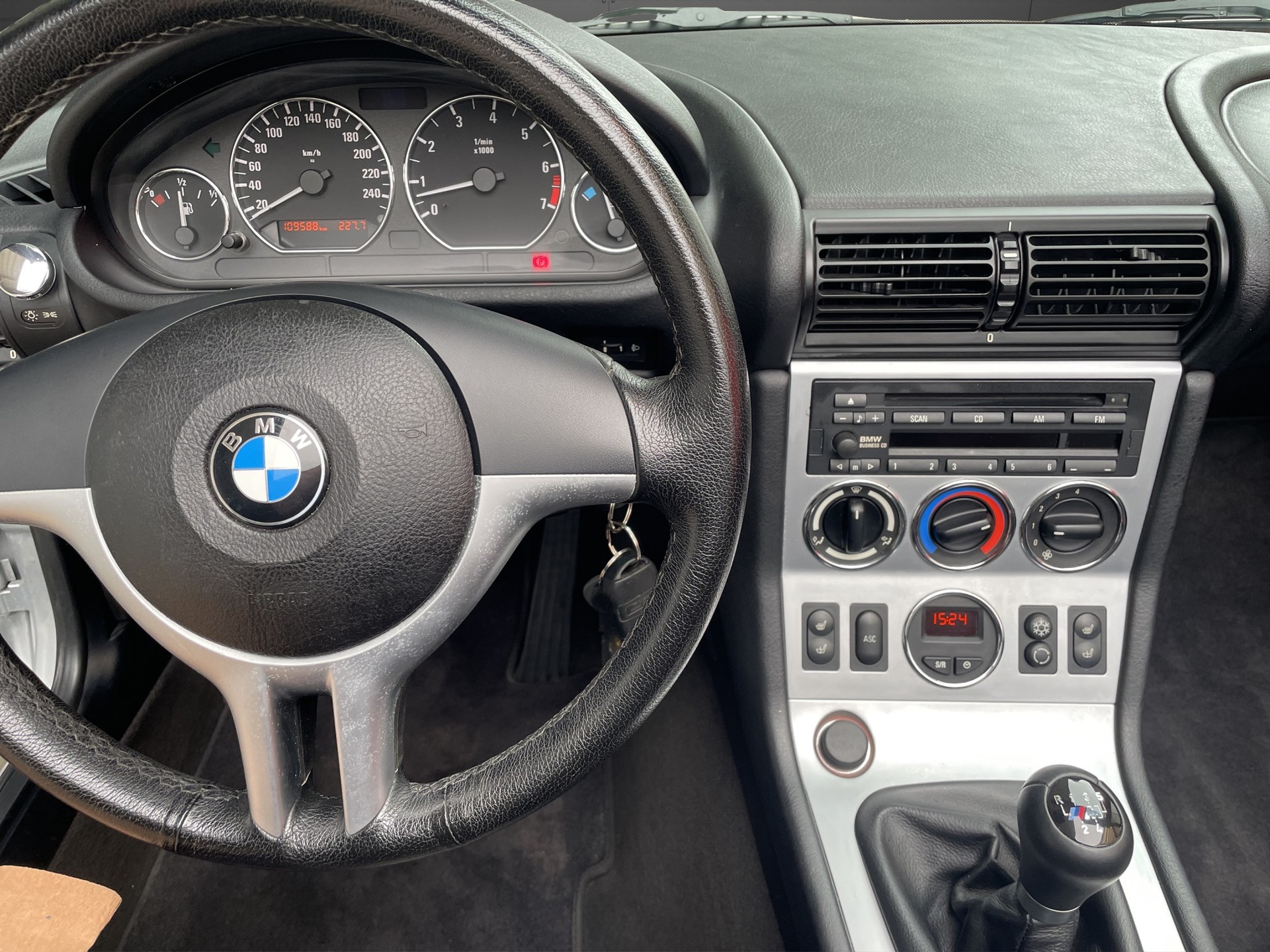 BMW Z3 3.0i Roadster-image-8