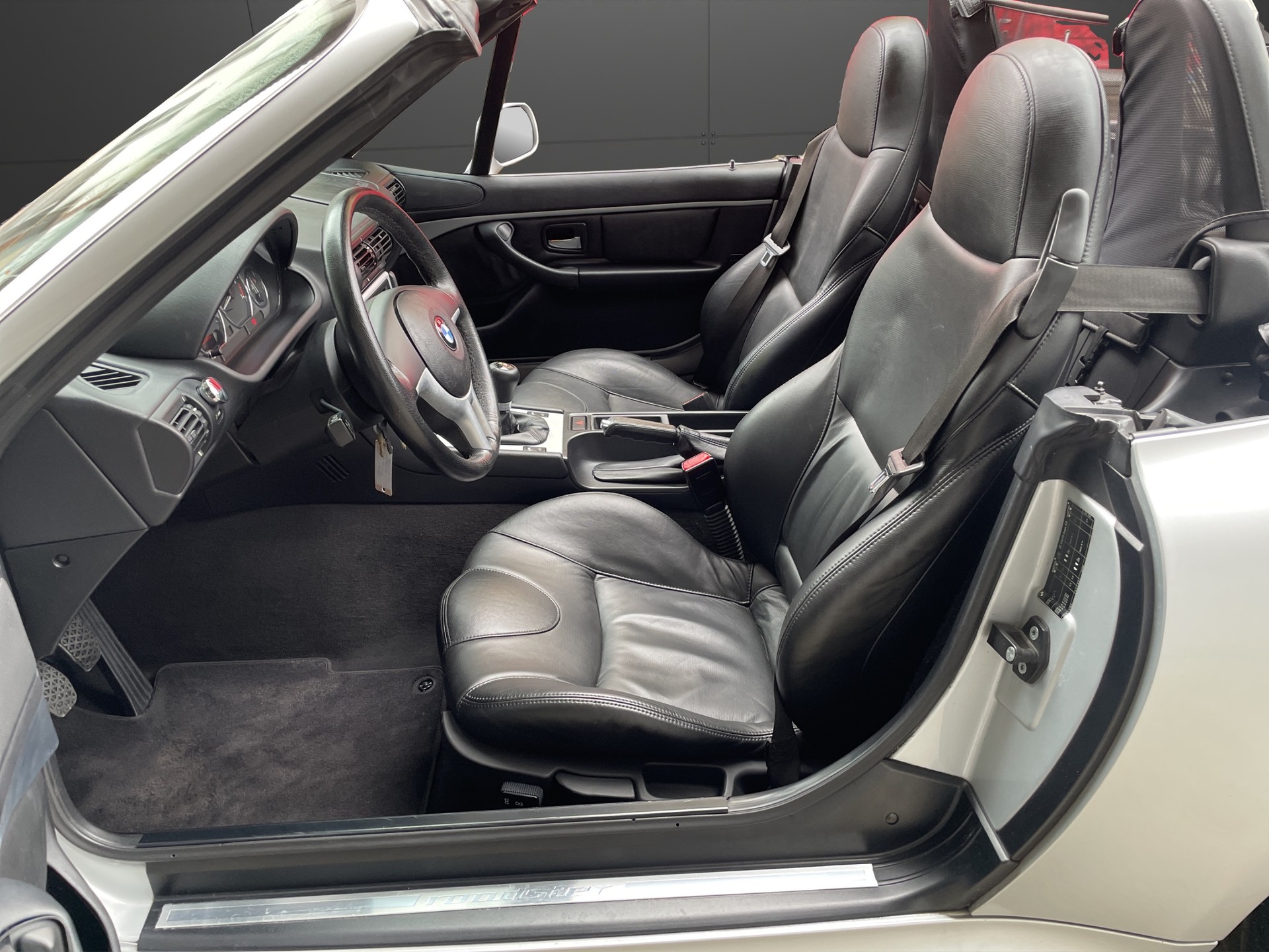BMW Z3 3.0i Roadster-image-12
