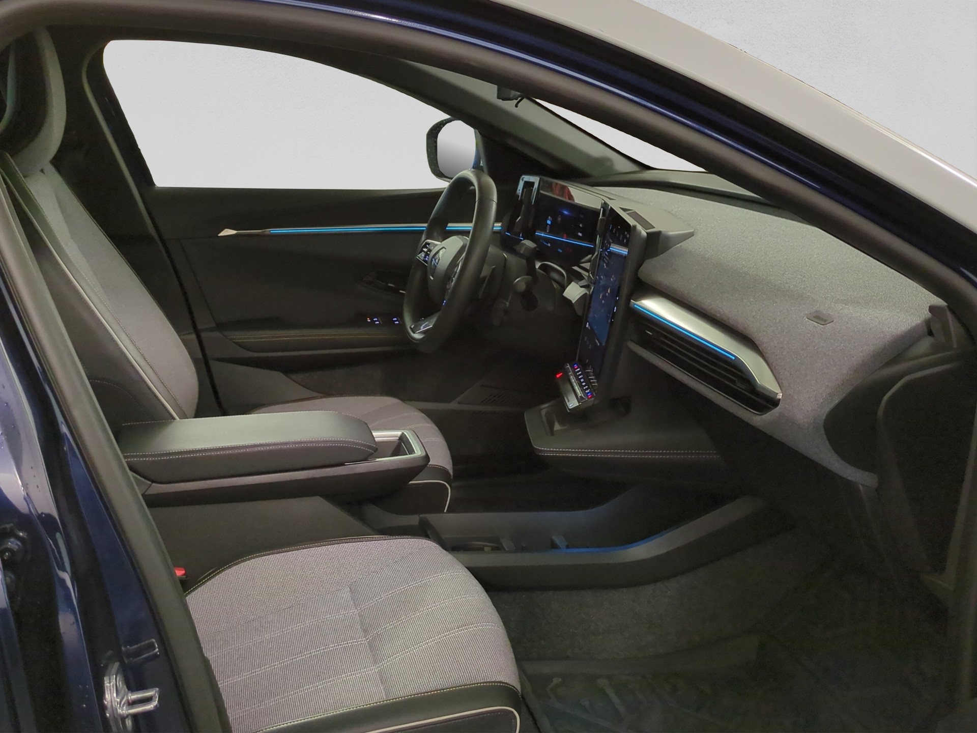 RENAULT Mégane E-TECH EV60 Techno-image-16