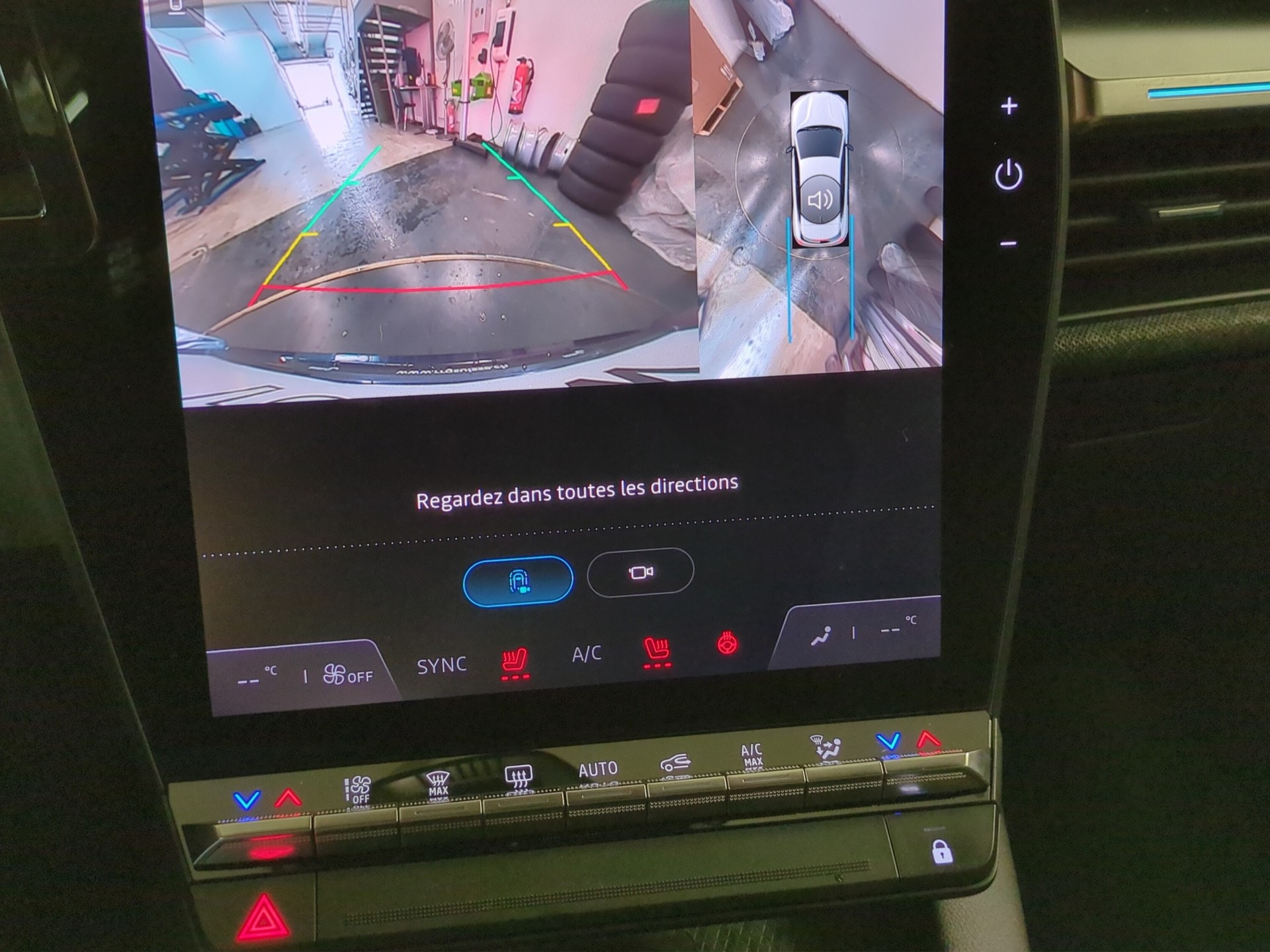 RENAULT Mégane E-TECH EV60 Techno-image-24