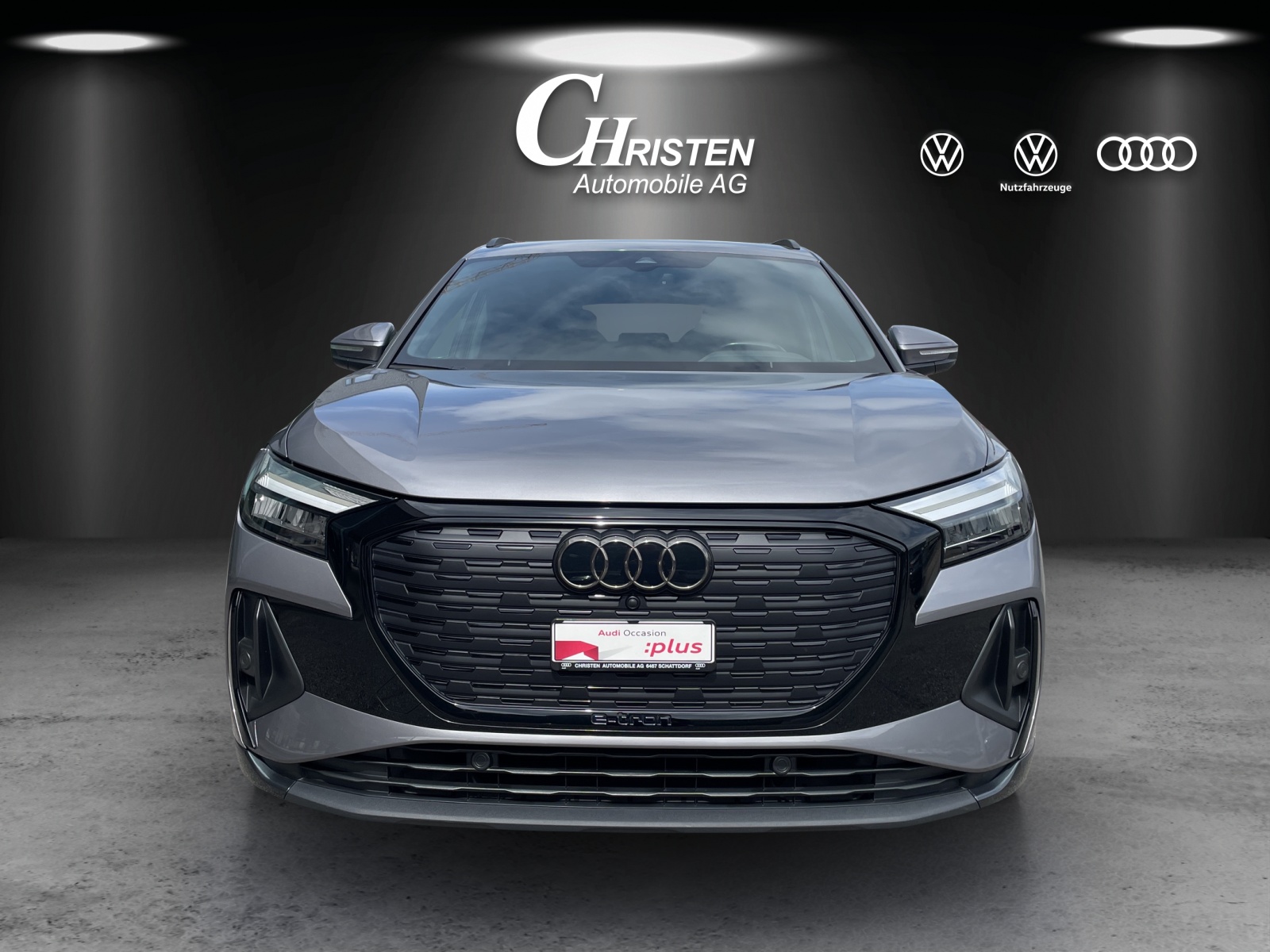 AUDI Q4 e-tron 45 quattro-showroom-element-2